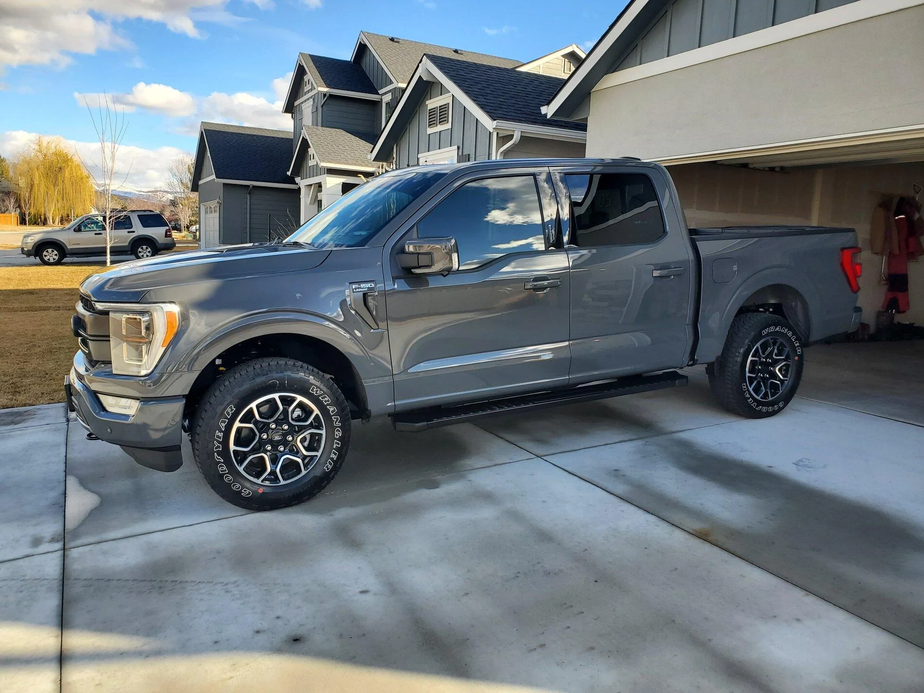 Ford F-150 ? F-150 LARIAT Lounge ? 20210130_153626