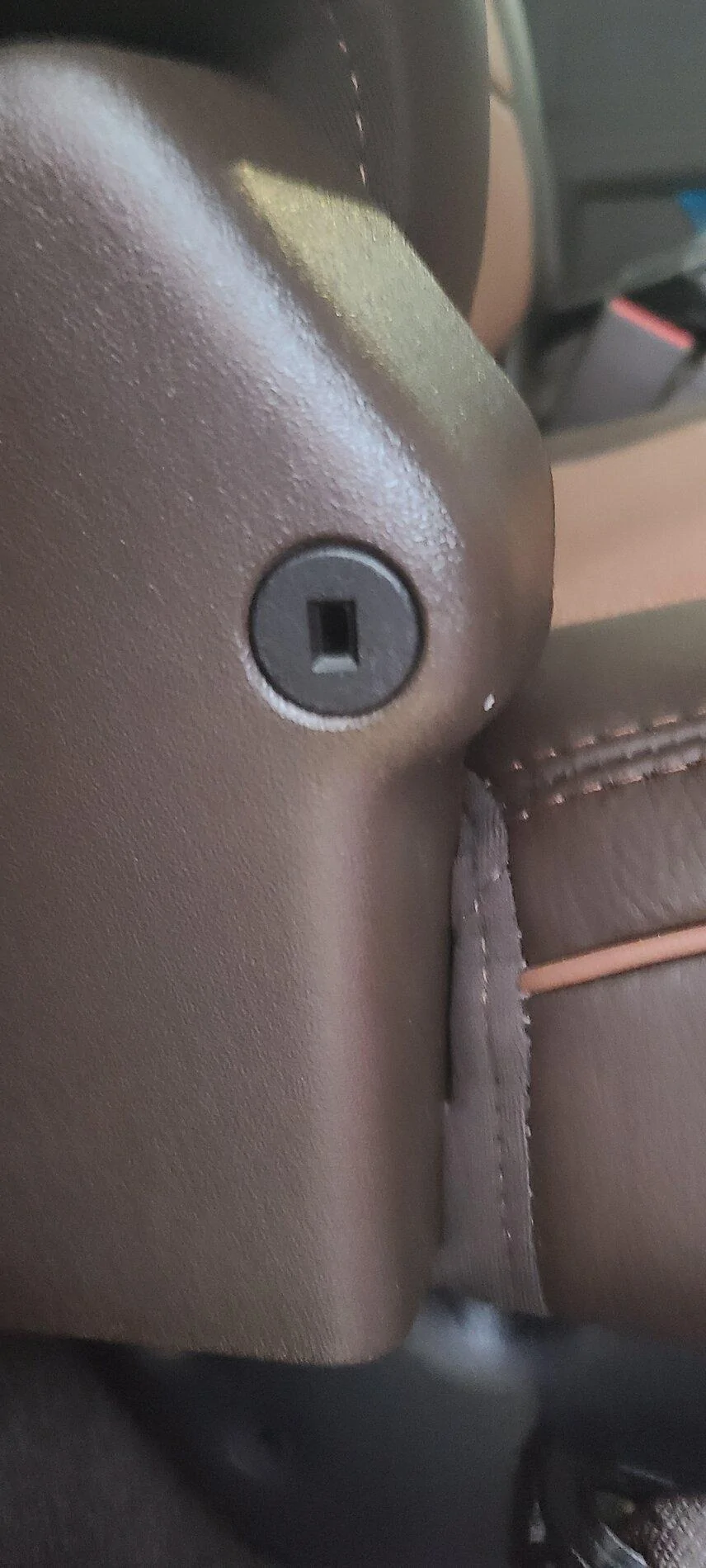 Ford F-150 Under seat storage lock? 20210312_105944
