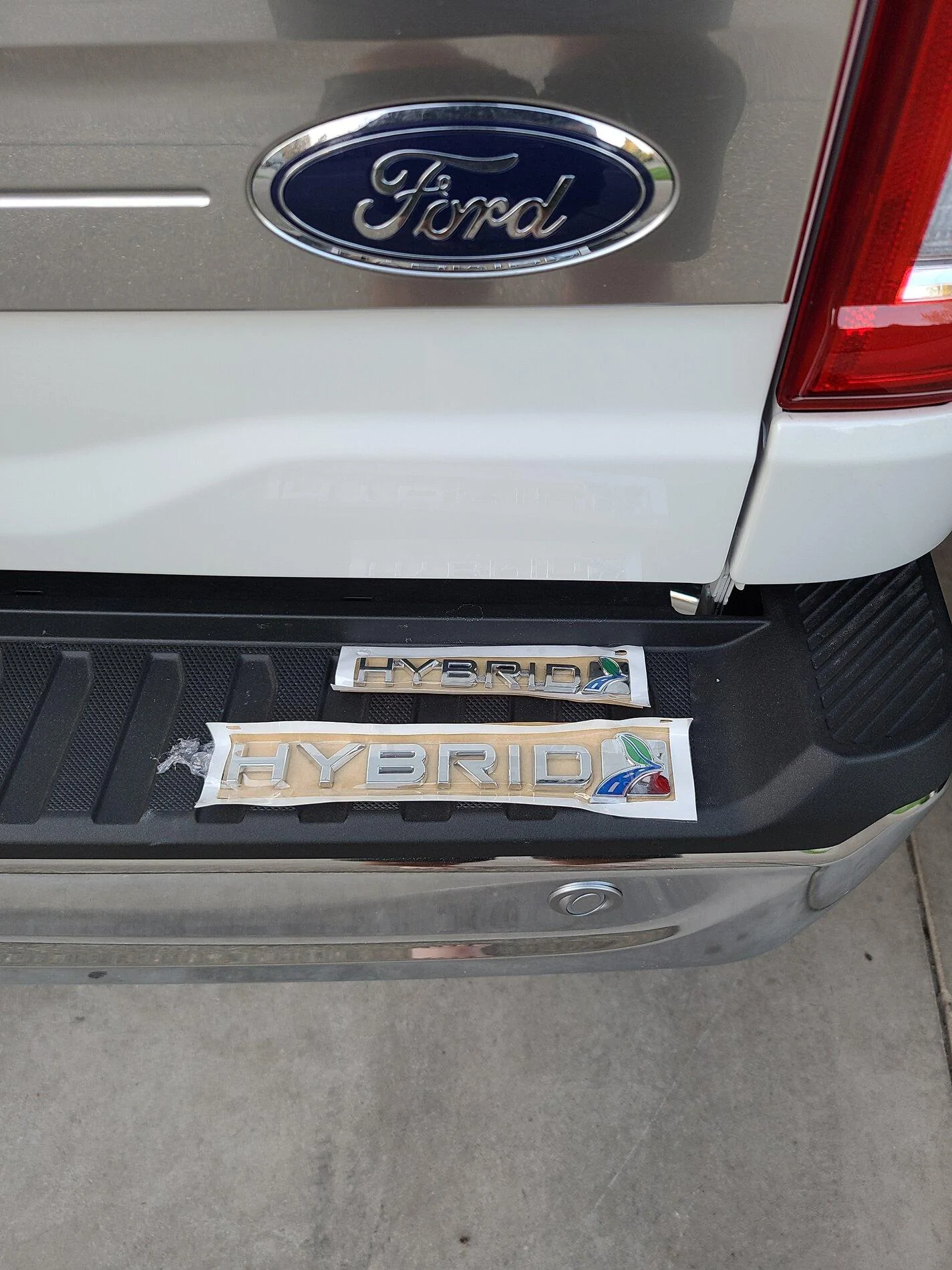 Ford F-150 Hybrid badge 20210401_185501