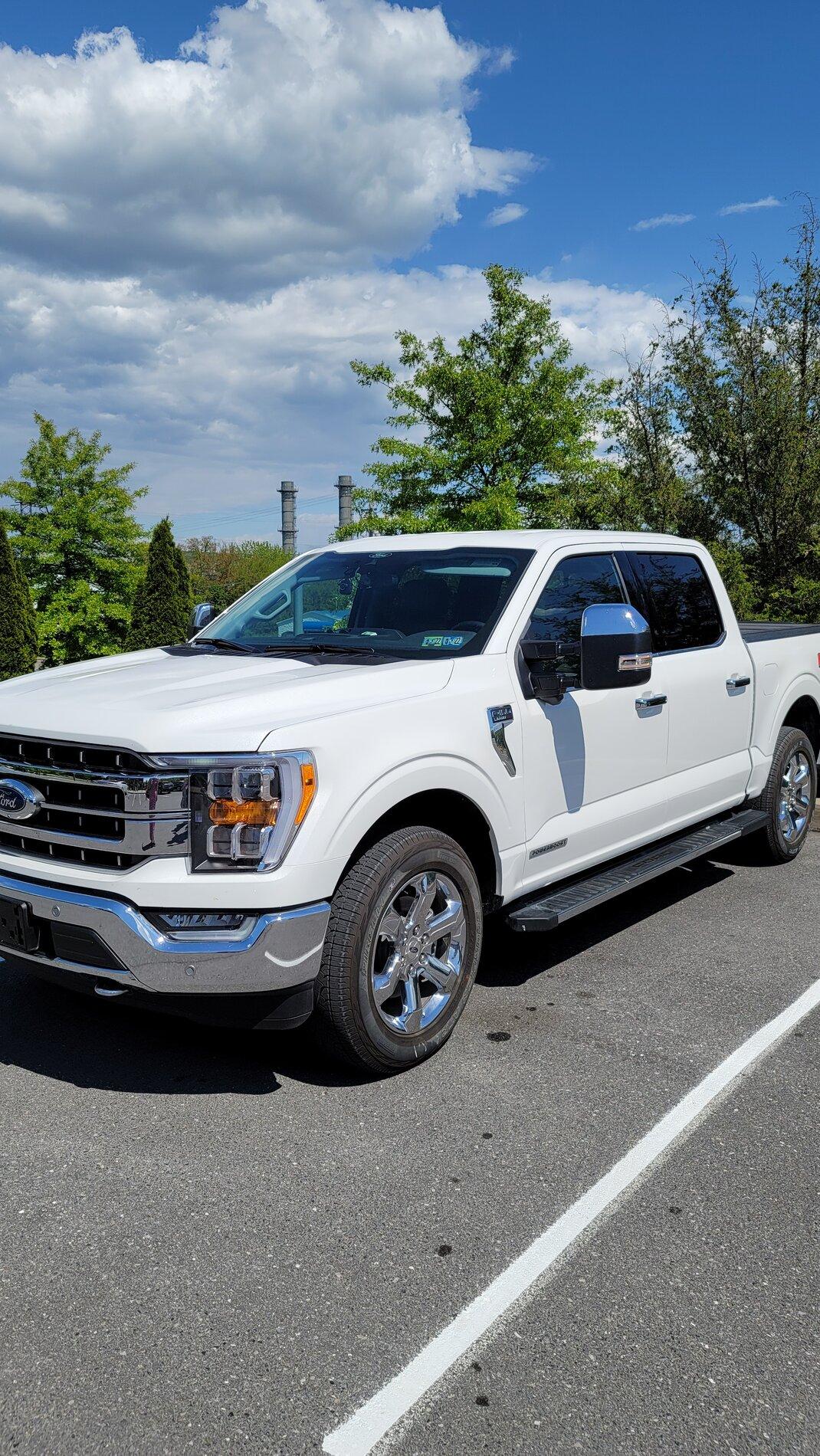 Ford F-150 ? F-150 LARIAT Lounge ? 20210514_150205