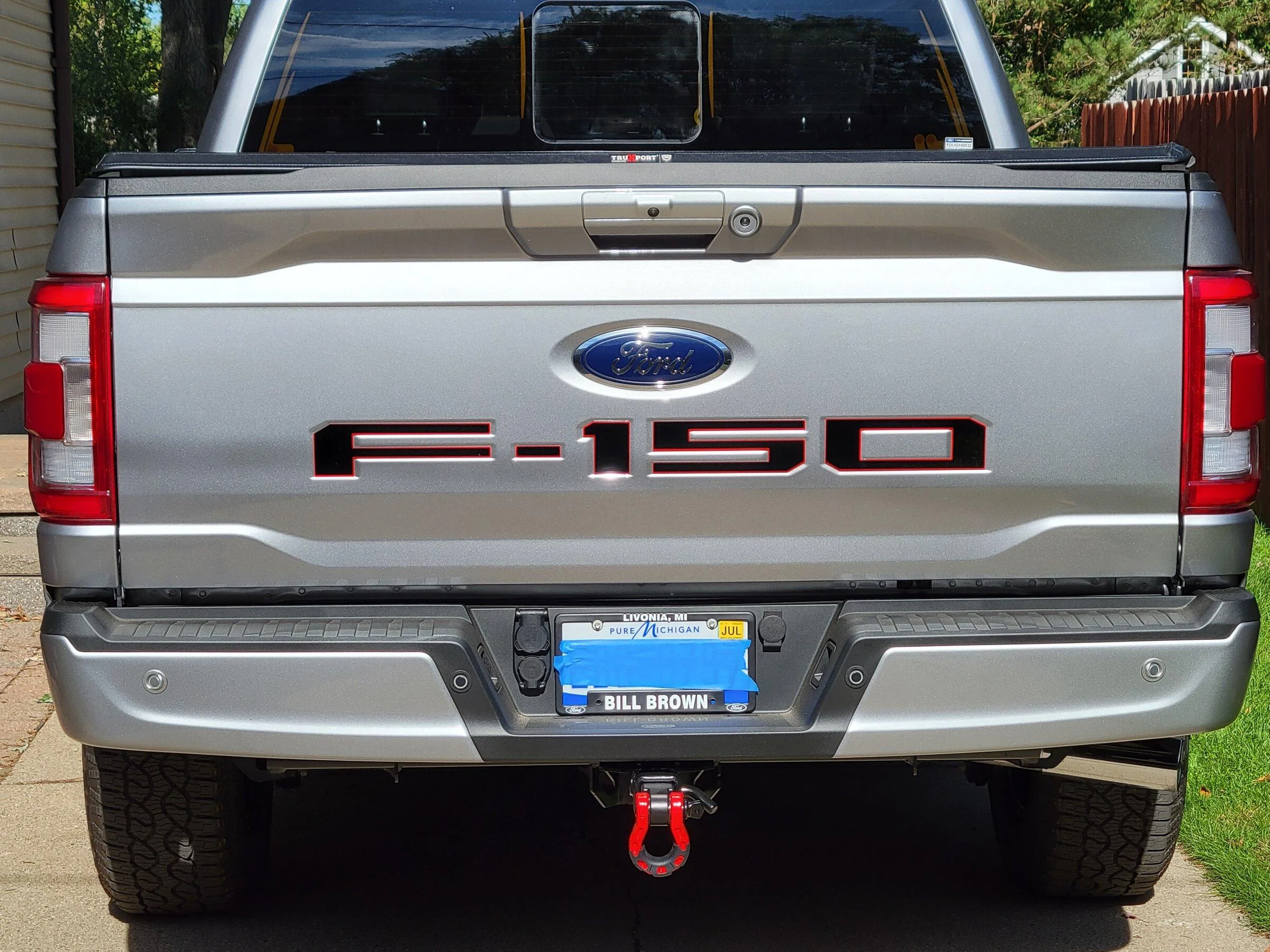 Ford F-150 Lariat grill vinyl mod (tremor-like) 20211019_130844