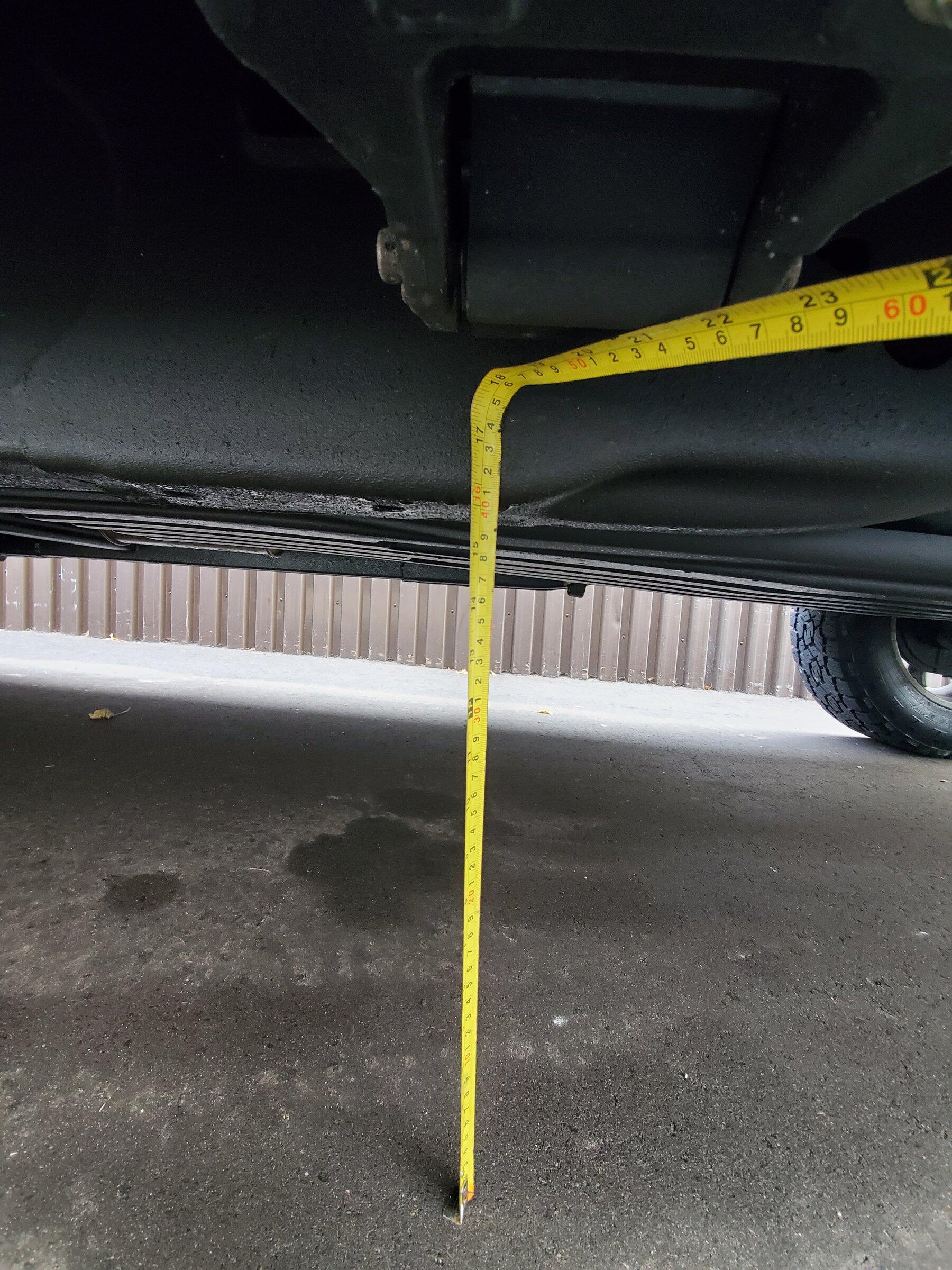 Ford F-150 2021 FX4 Leveled ground clearance measurements 20211231_124849