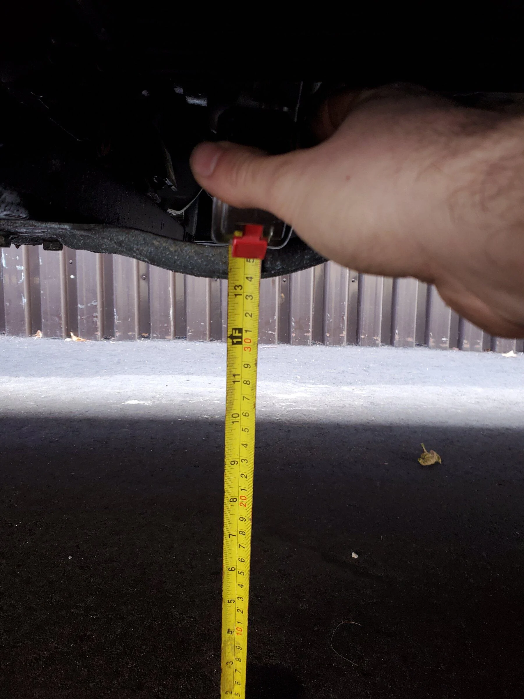 Ford F-150 2021 FX4 Leveled ground clearance measurements 20211231_125852