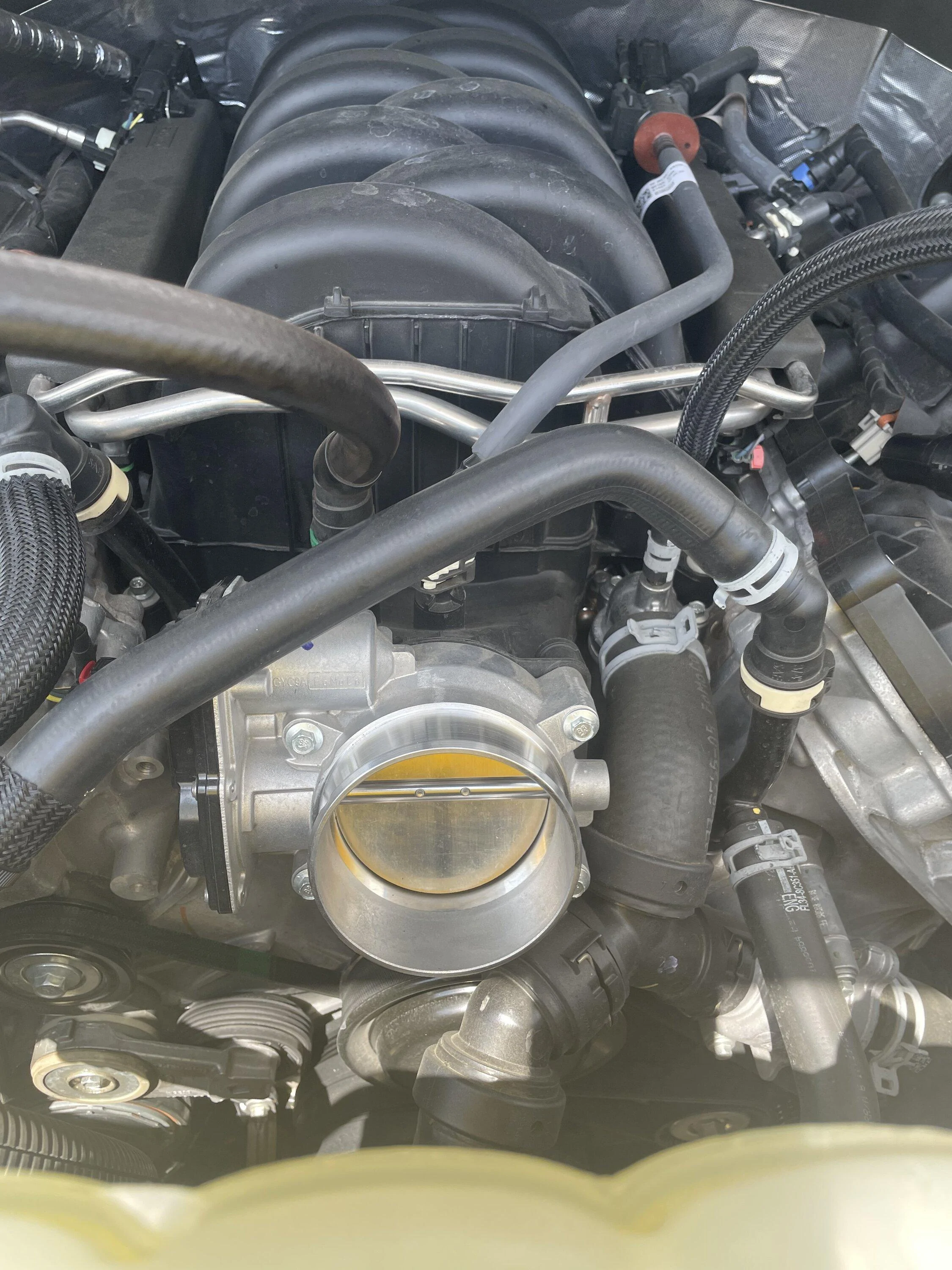 Ford F-150 Throttle Body Spacer 5.0 2022-06-18 15-01-29