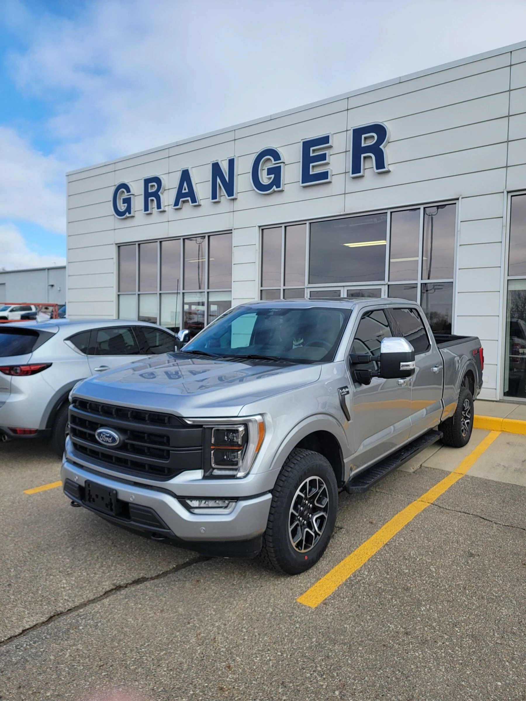 Ford F-150 ICONIC SILVER F-150 (2021+) Club 20220214_102214