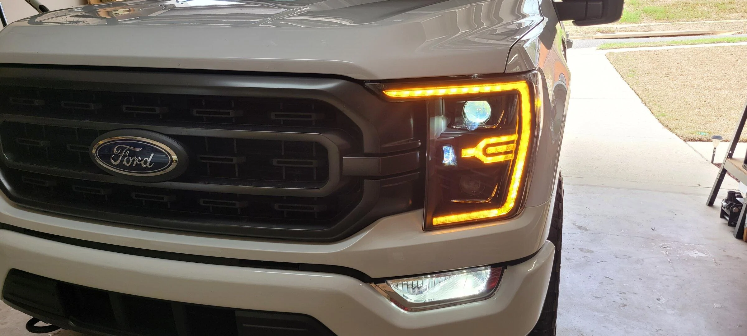 Ford F-150 AlphaRex LUXX Headlights 20220226_122515