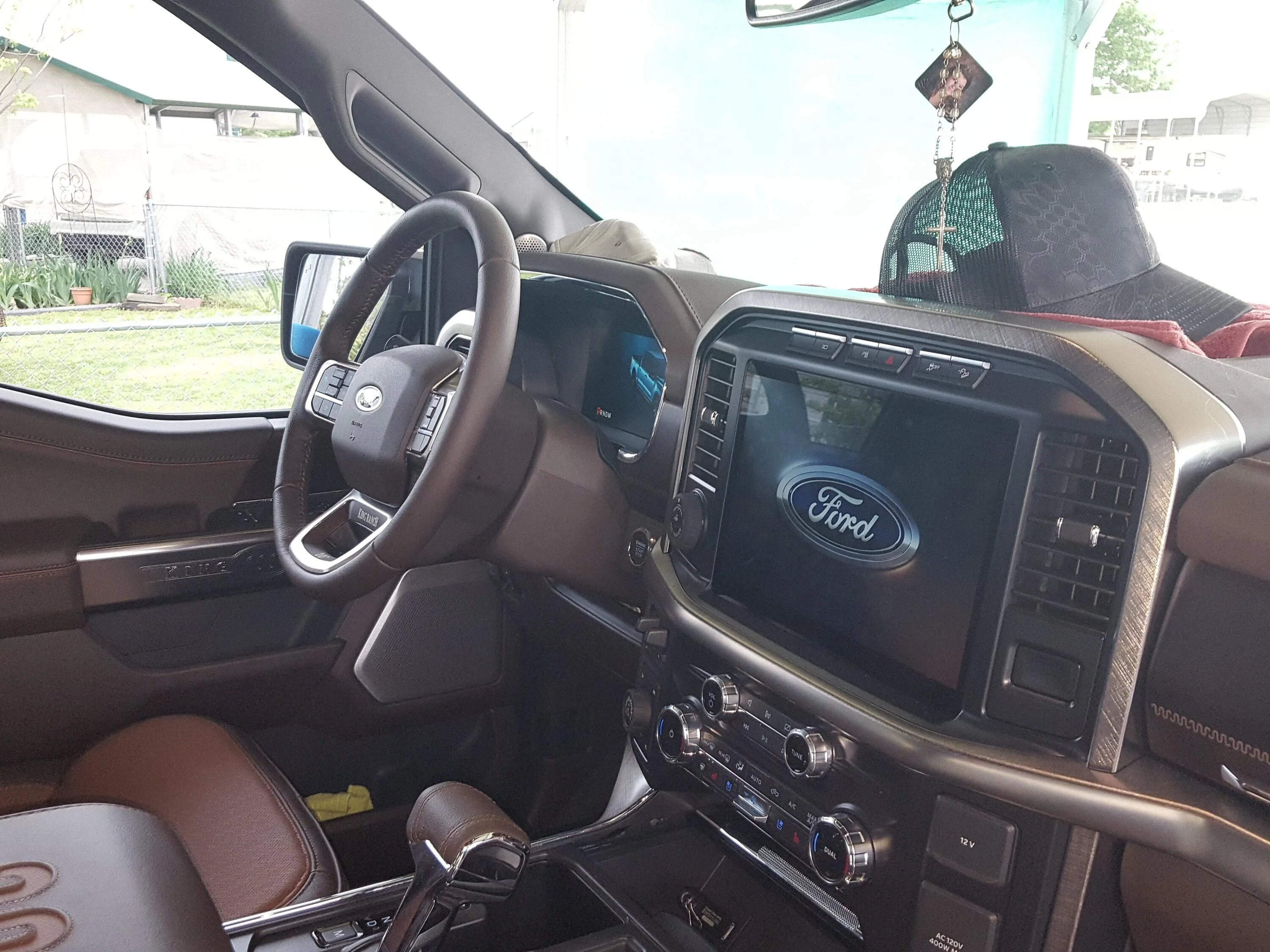 Ford F-150 Missing Interior Trim Piece? 20220424_103054
