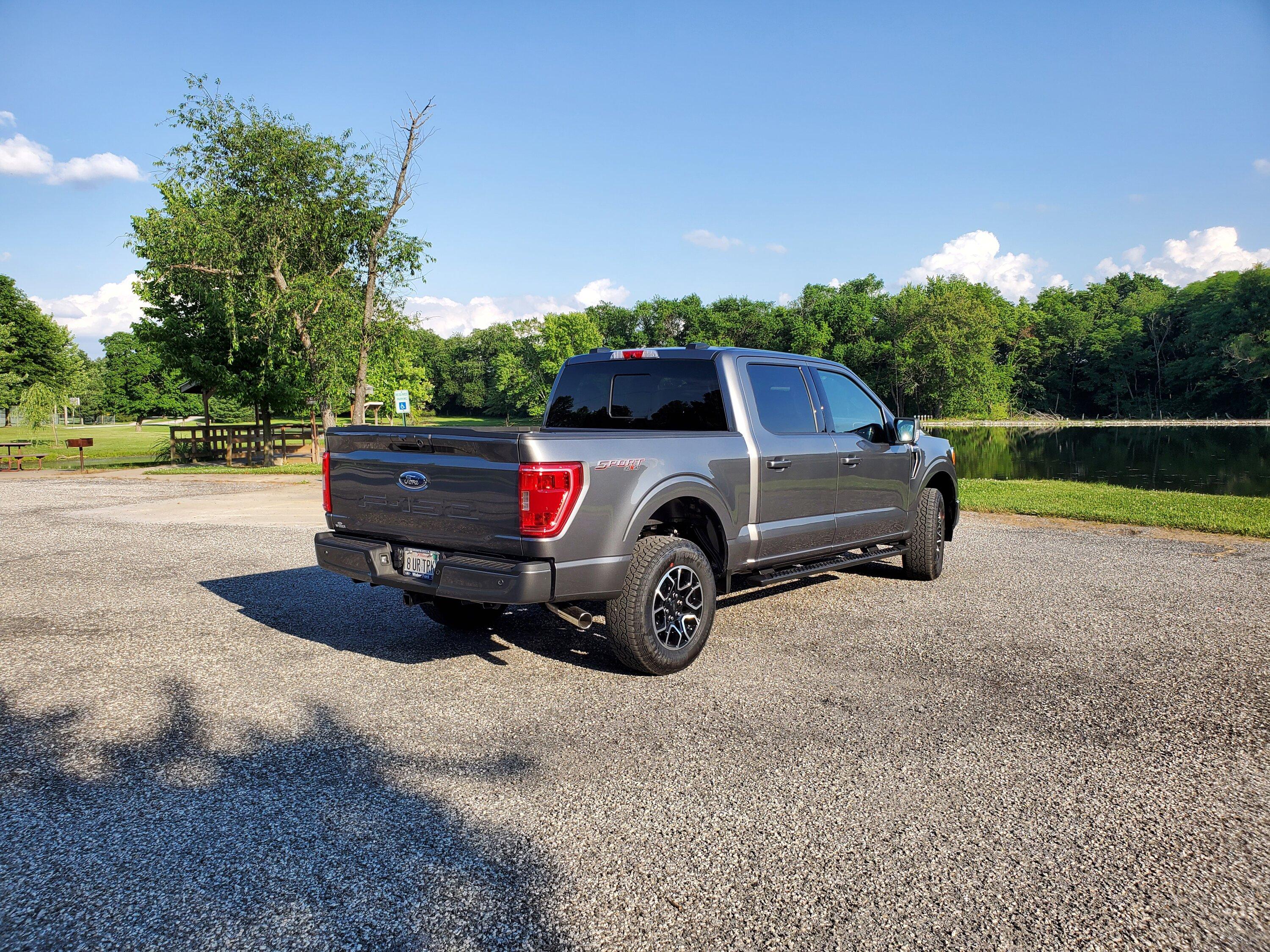 Ford F-150 06/6/22 Build Week Group 20220611_181009