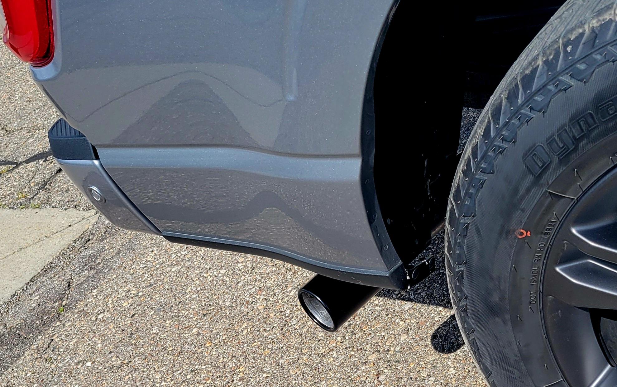 Ford F-150 Swapping chrome exhaust tip 20220705_165258