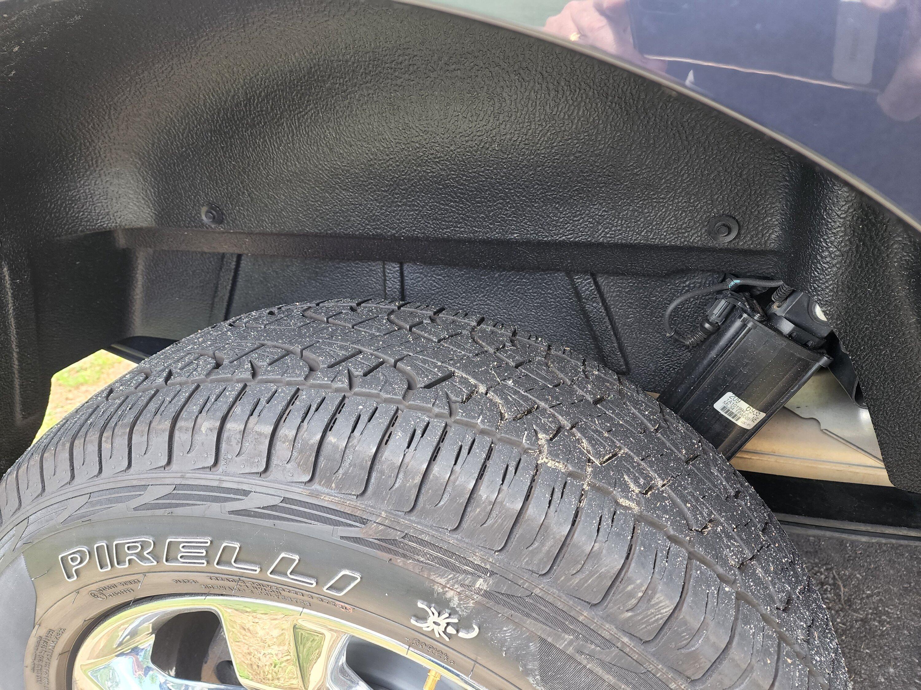 Ford F-150 husky vs ford rear wheel well liners 20220714_135356