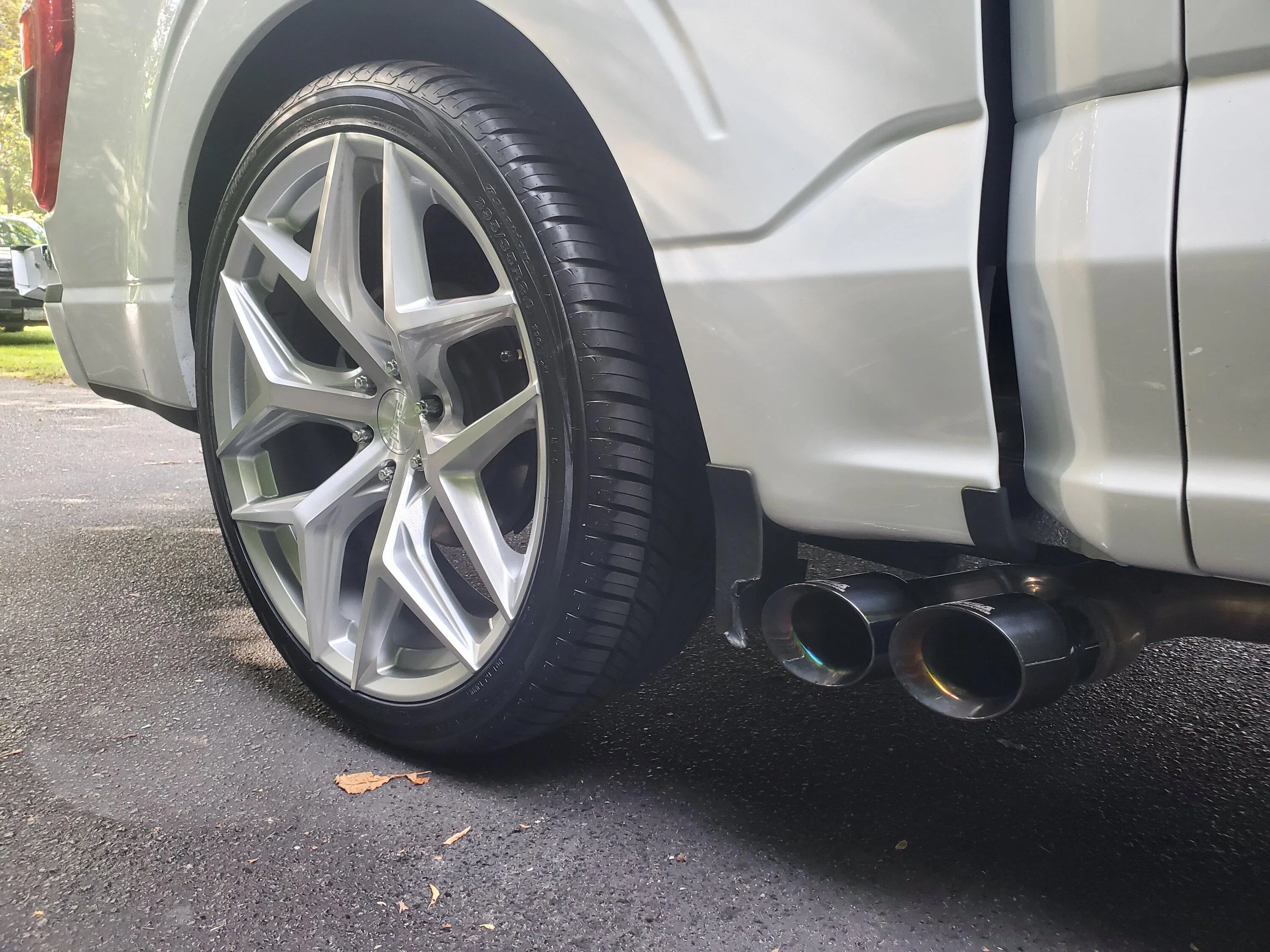 Ford F-150 2022 Black Pack 5.0 Build 20220829_094909