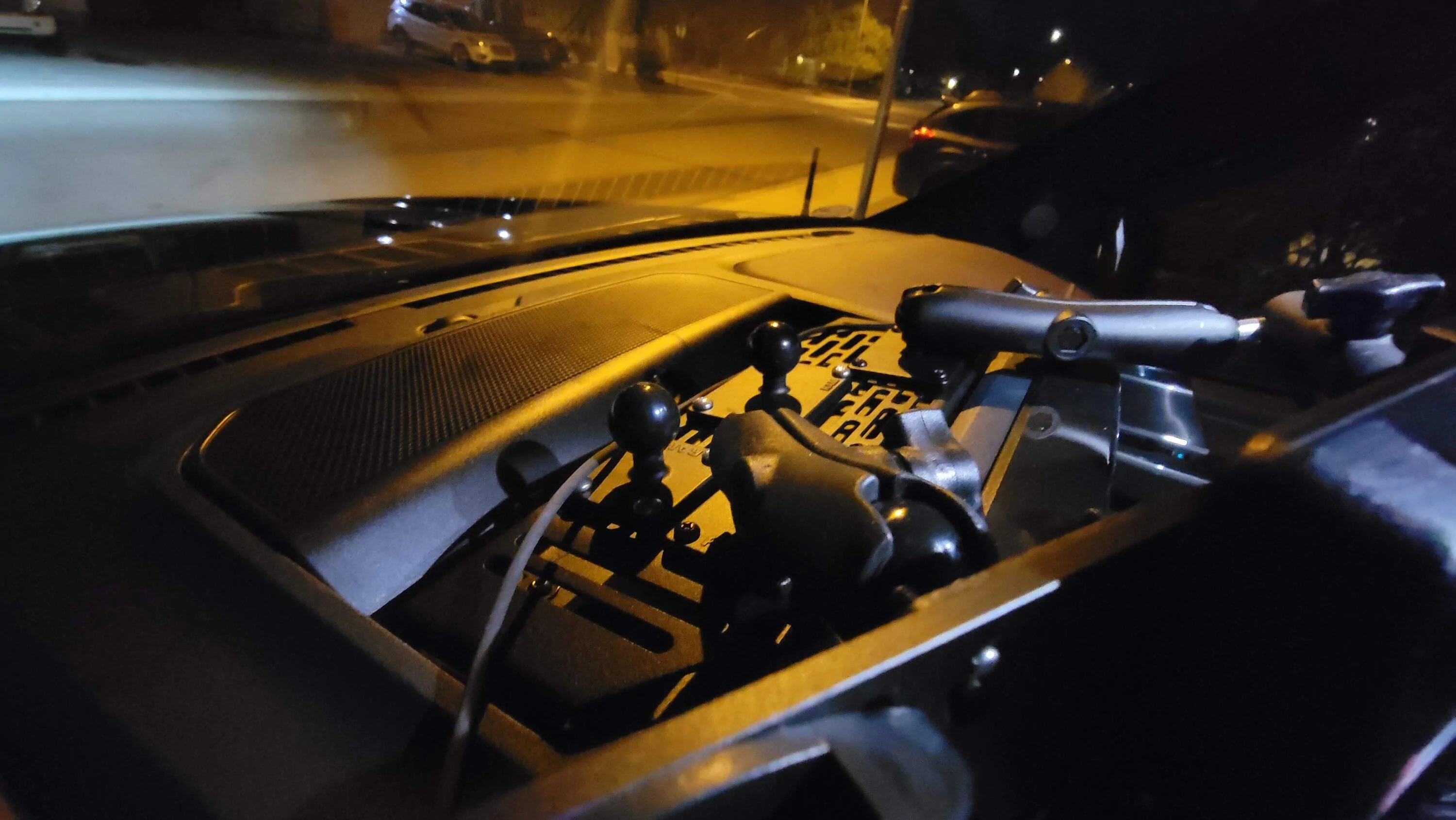 Ford F-150 Ham & GMRS Install 20220910_195523