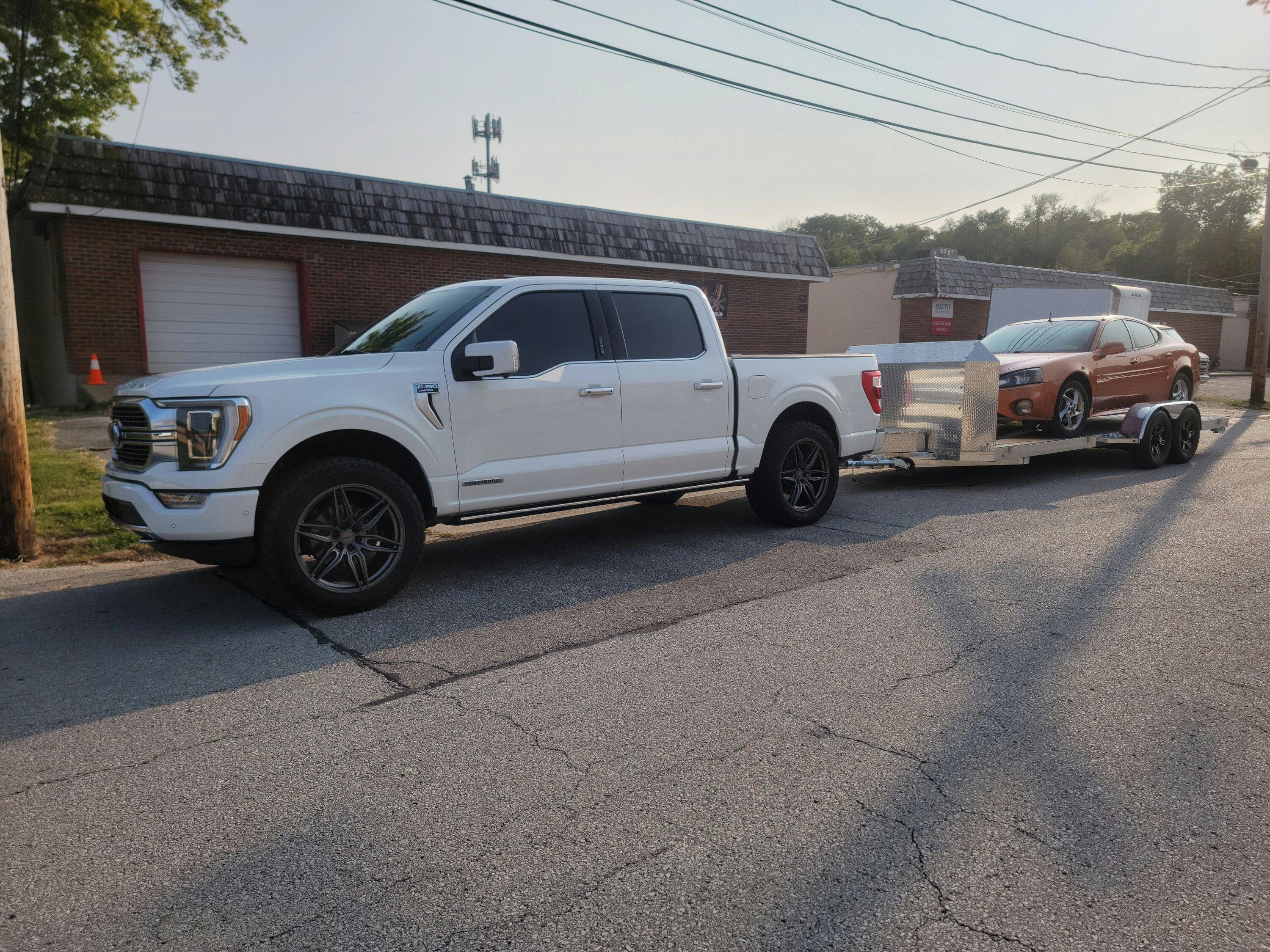 Ford F-150 Velgen's VFF6 Lightweight 22x10 on a PB 20220914_172153