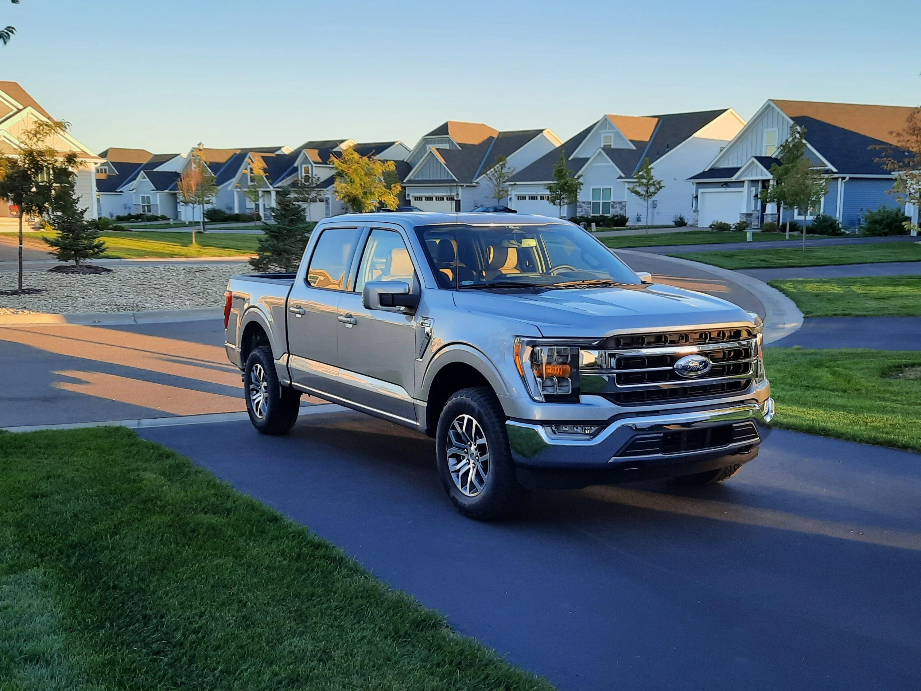 Ford F-150 ? F-150 LARIAT Lounge ? 20220927_183026