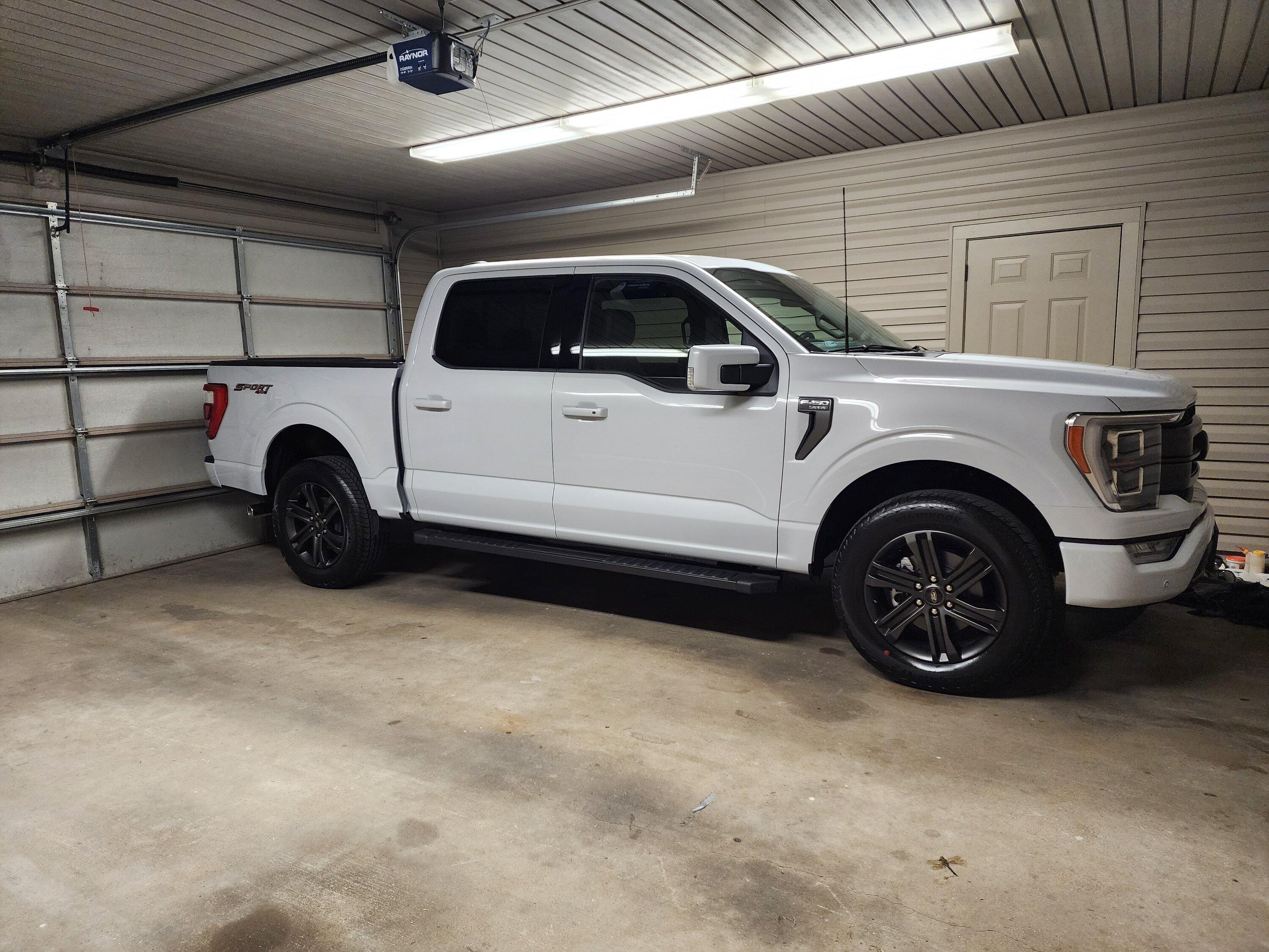 Ford F-150 SPACE WHITE F-150 (2021+) Club 20221005_154602