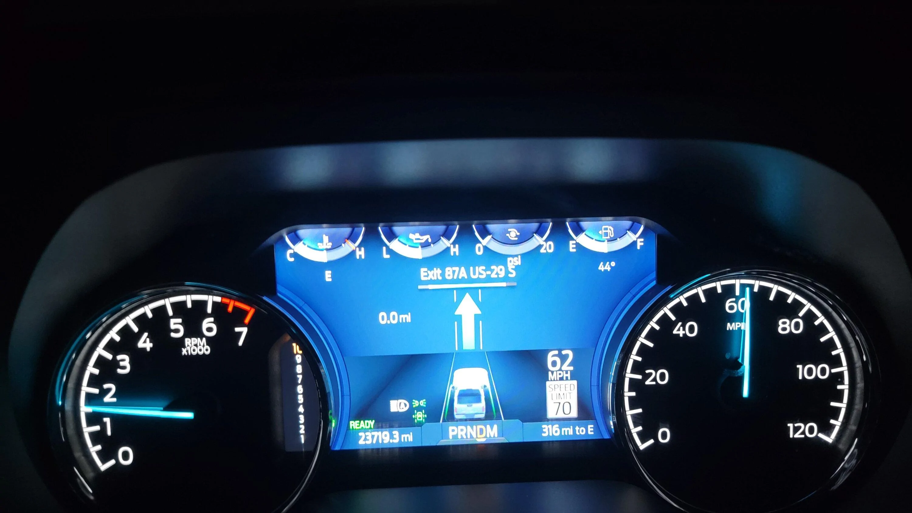 Ford F-150 Bug? Distance to next turn is incorrect on dash 20221108_221310