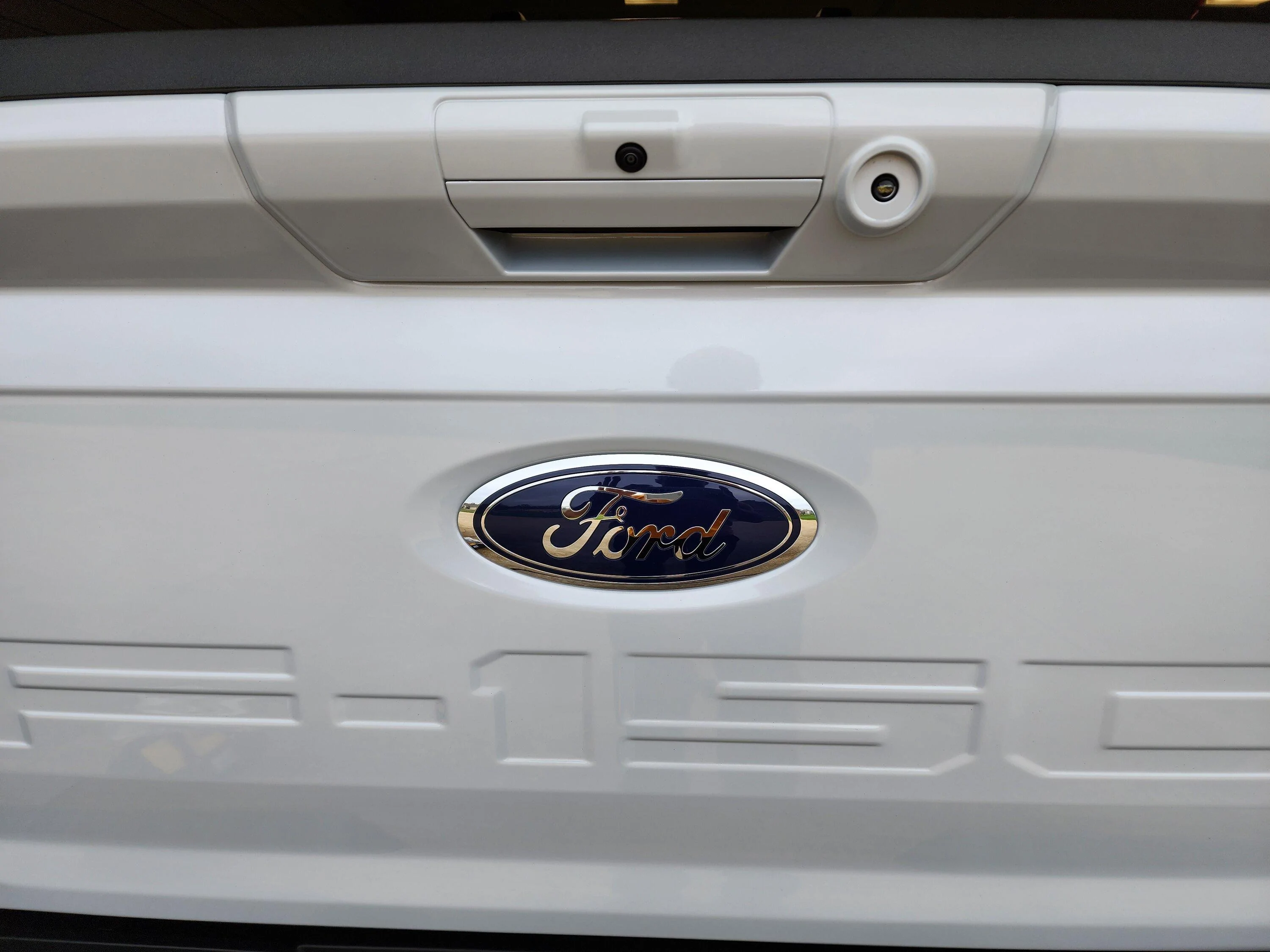 Ford F-150 22 Space White Lariat 4x4 20221213_112022