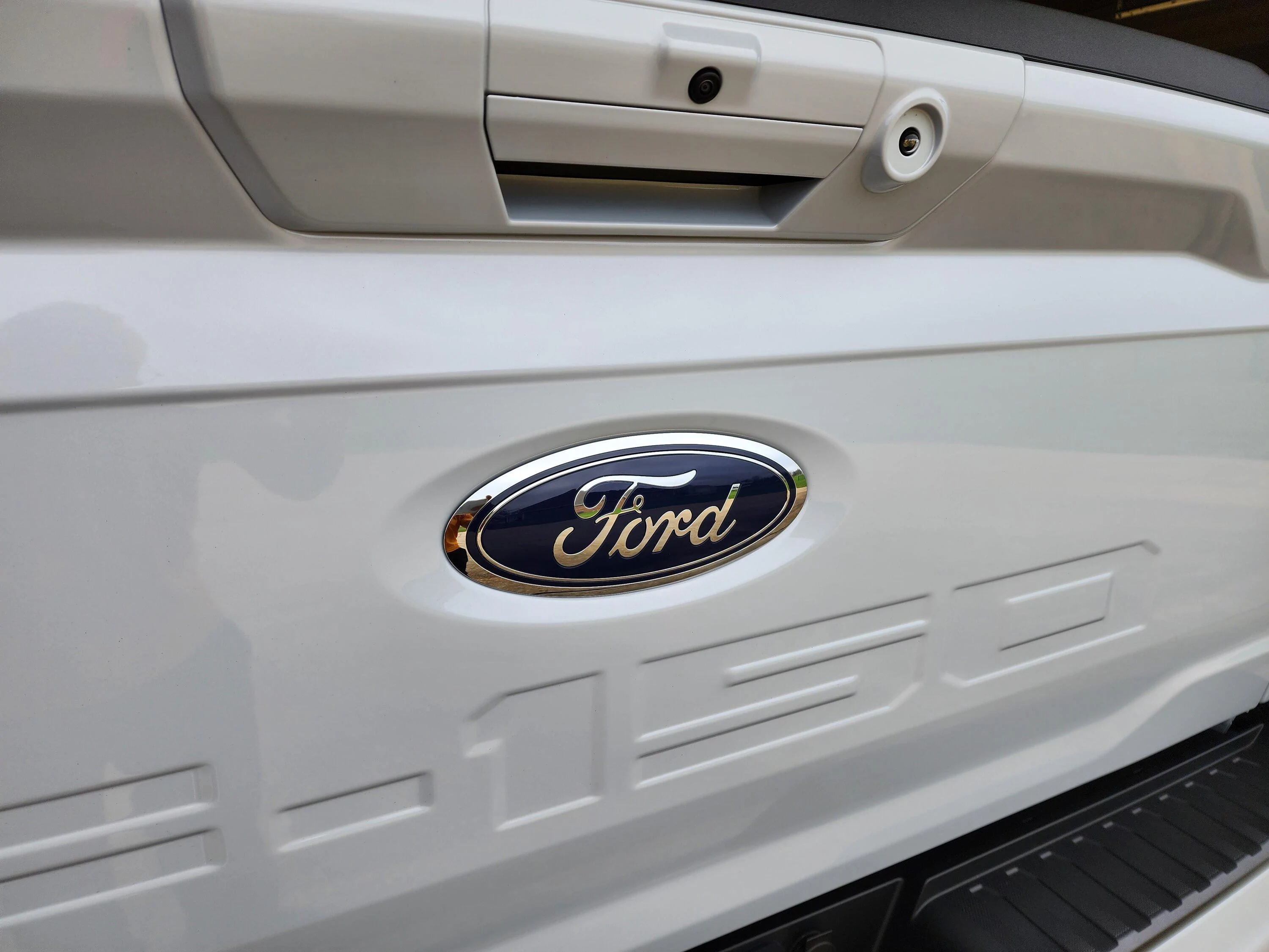 Ford F-150 Rear Emblem Removal with Tailgate Step 20221213_112026
