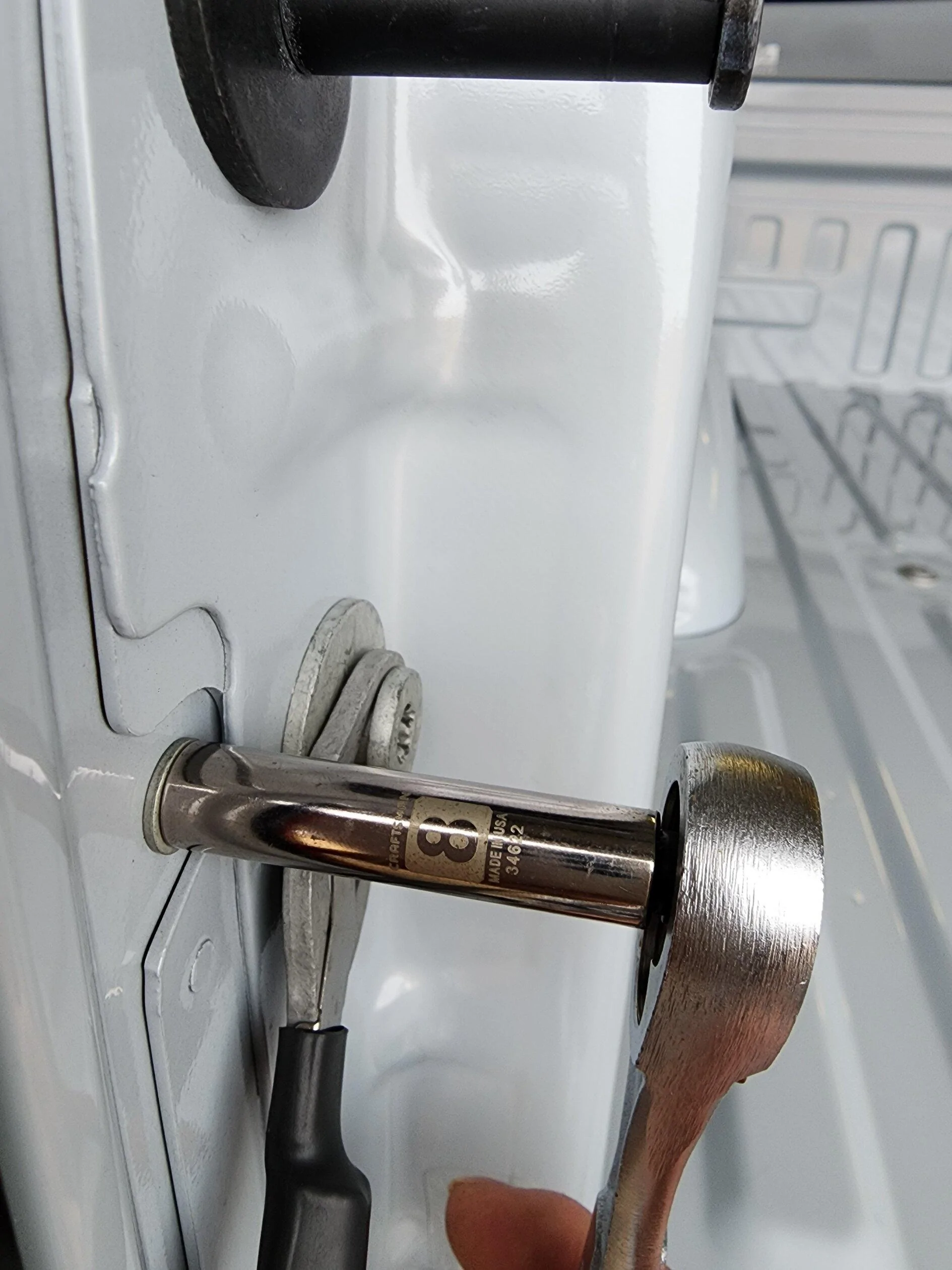 Ford F-150 Changing BLIS modules in tail lights (LED to BAP LED) 20221230_121220