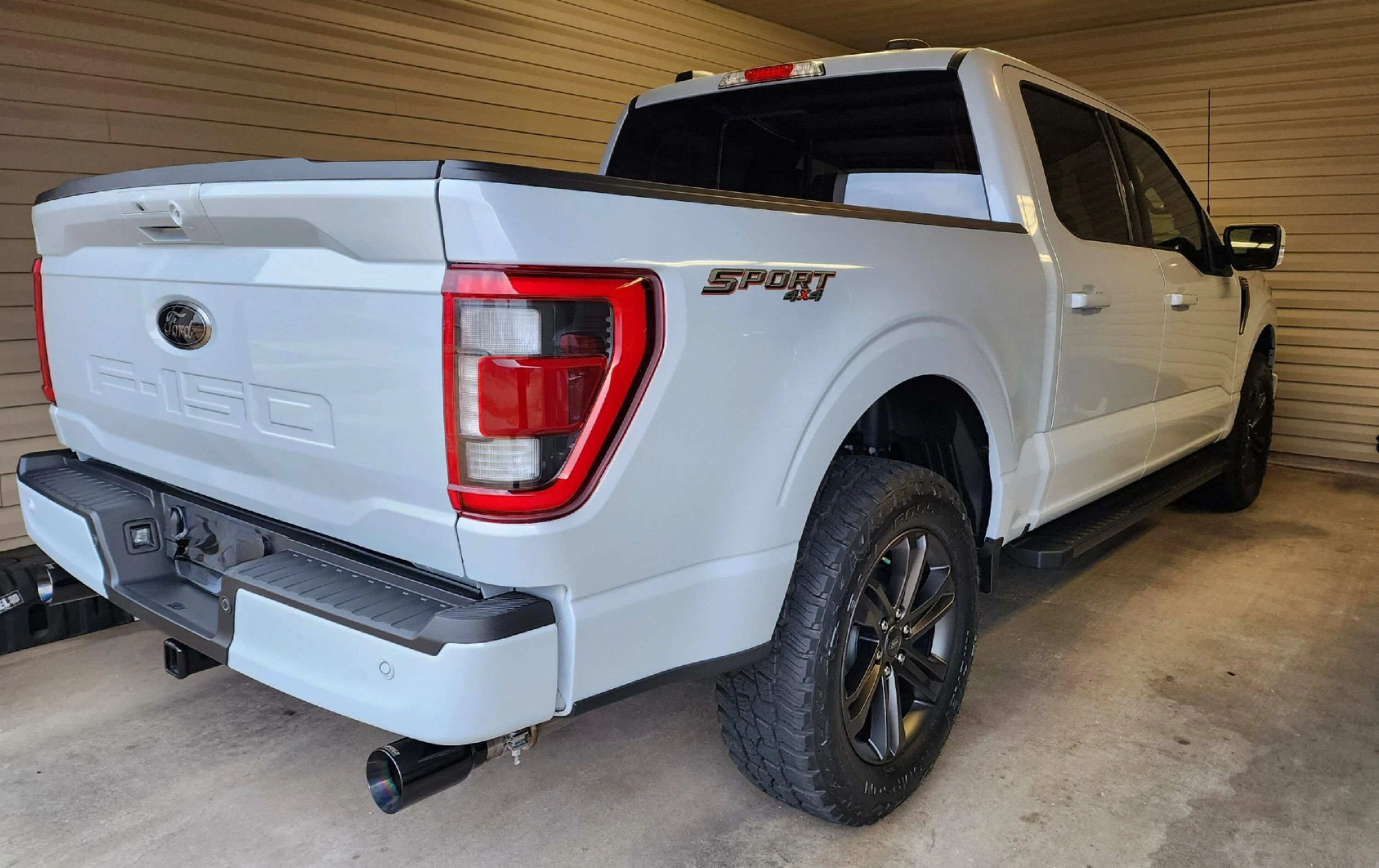 Ford F-150 22 Space White Lariat 4x4 20221230_161303