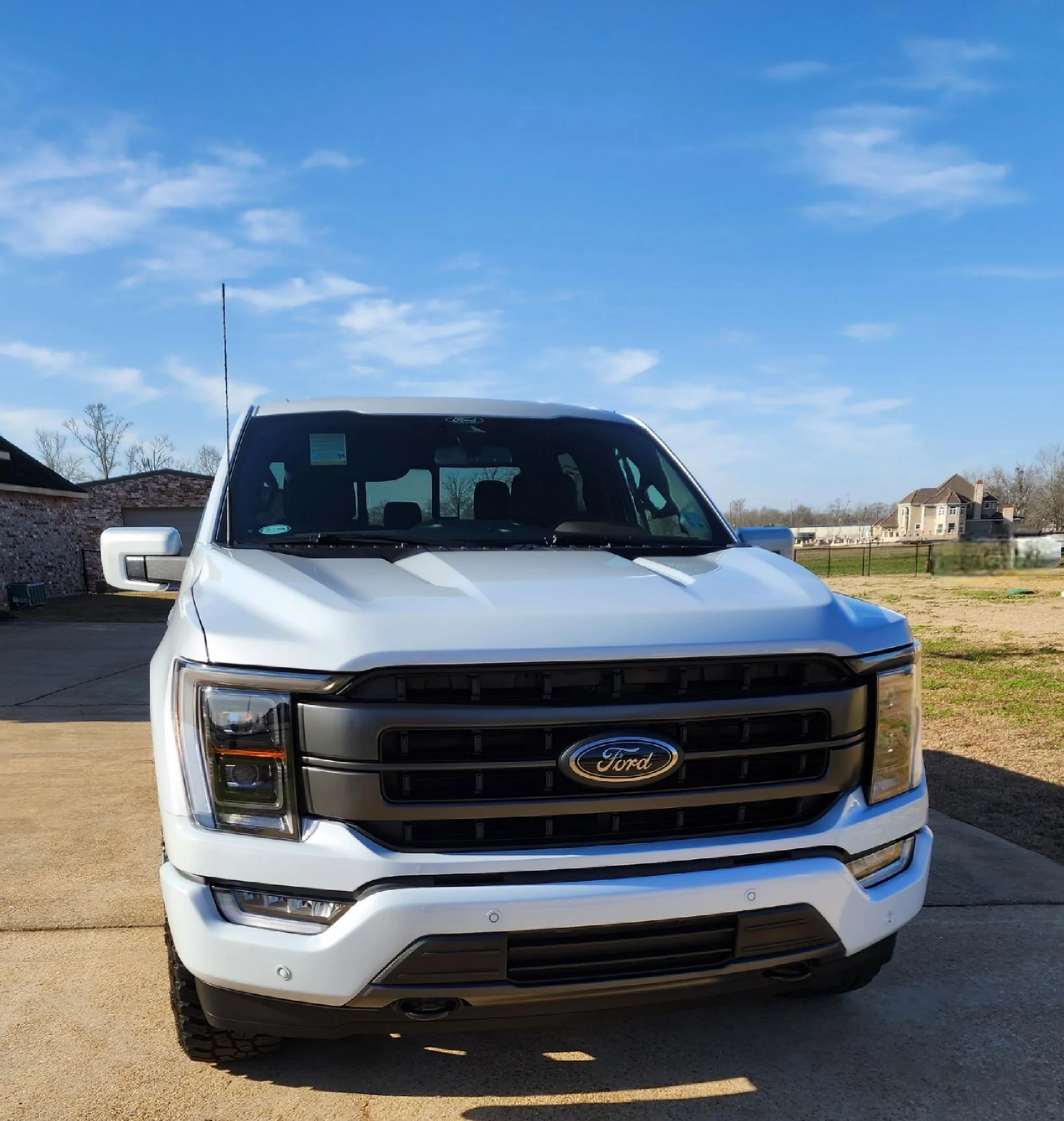 Ford F-150 22 Space White Lariat 4x4 20230112_094537