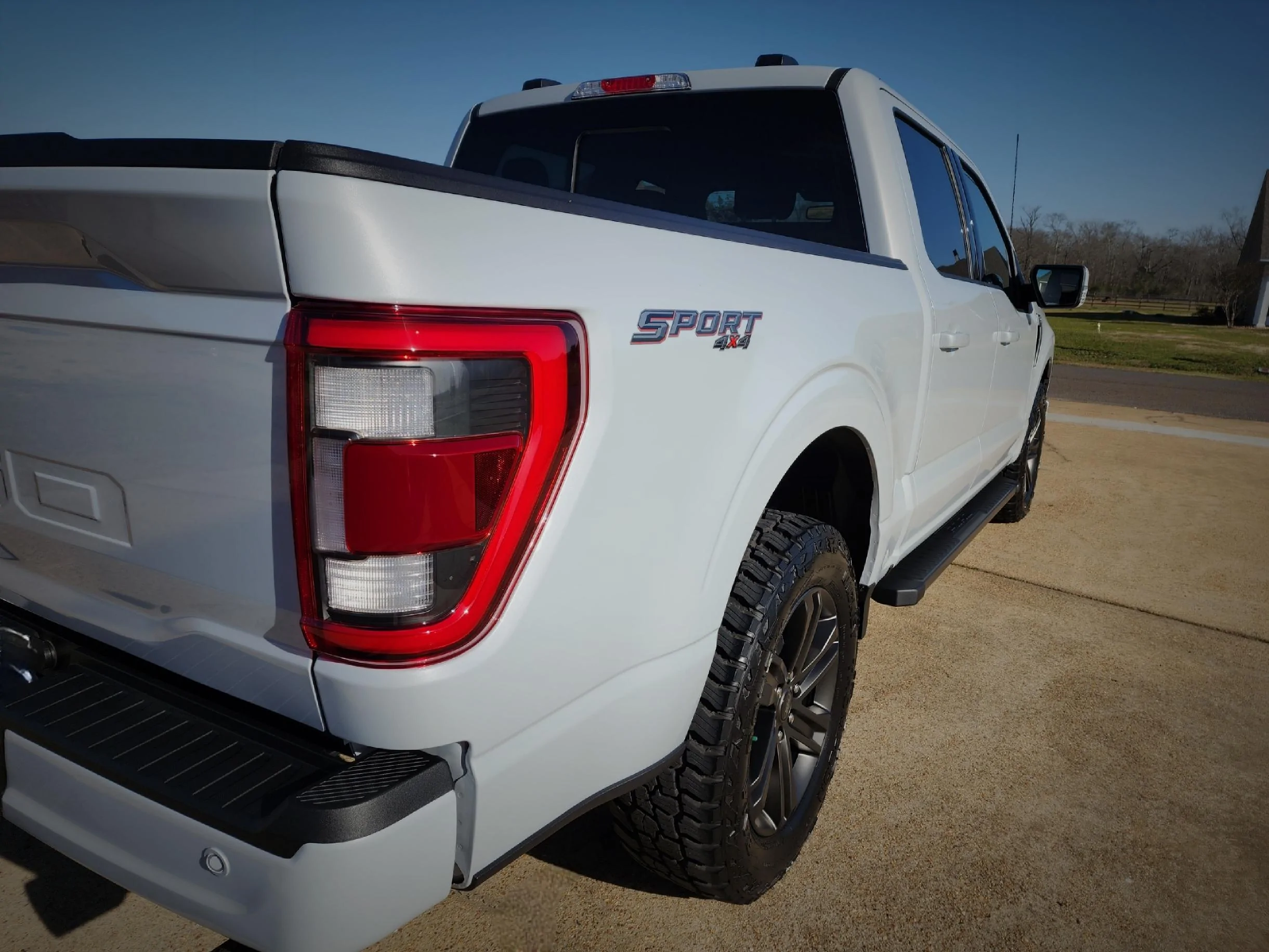 Ford F-150 22 Space White Lariat 4x4 20230112_095216