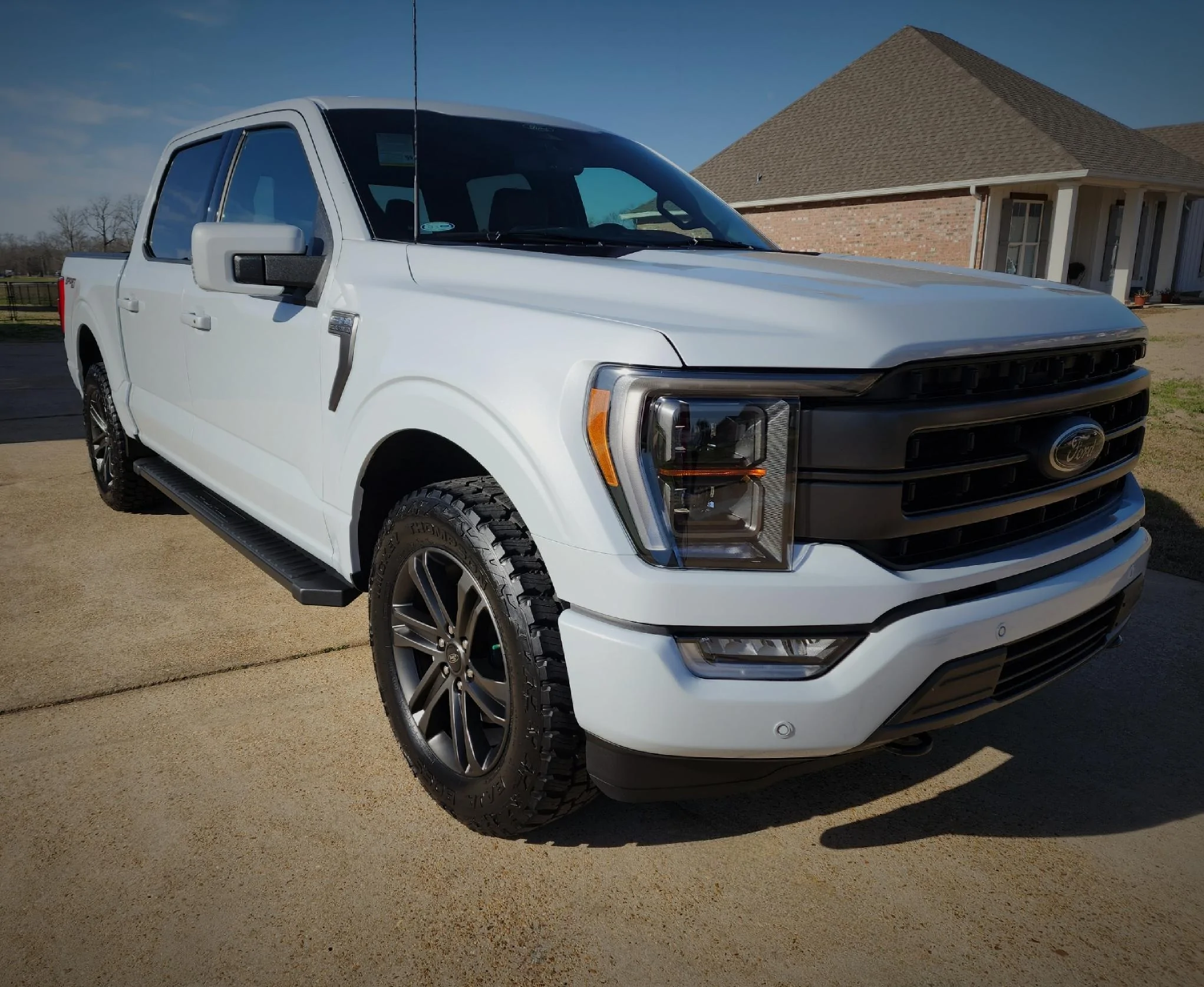 Ford F-150 22 Space White Lariat 4x4 20230112_095310
