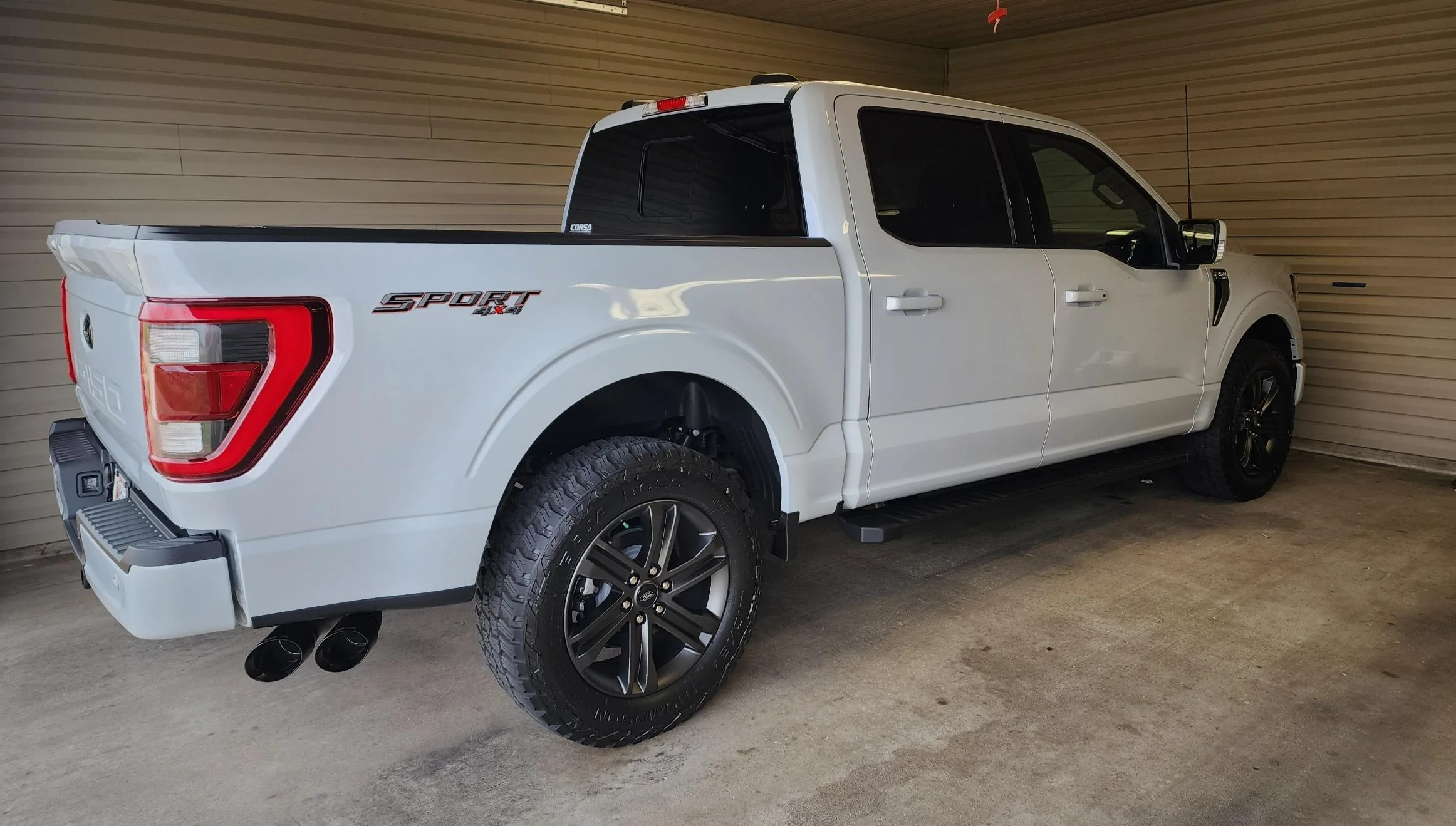 Ford F-150 22 Space White Lariat 4x4 20230222_101448