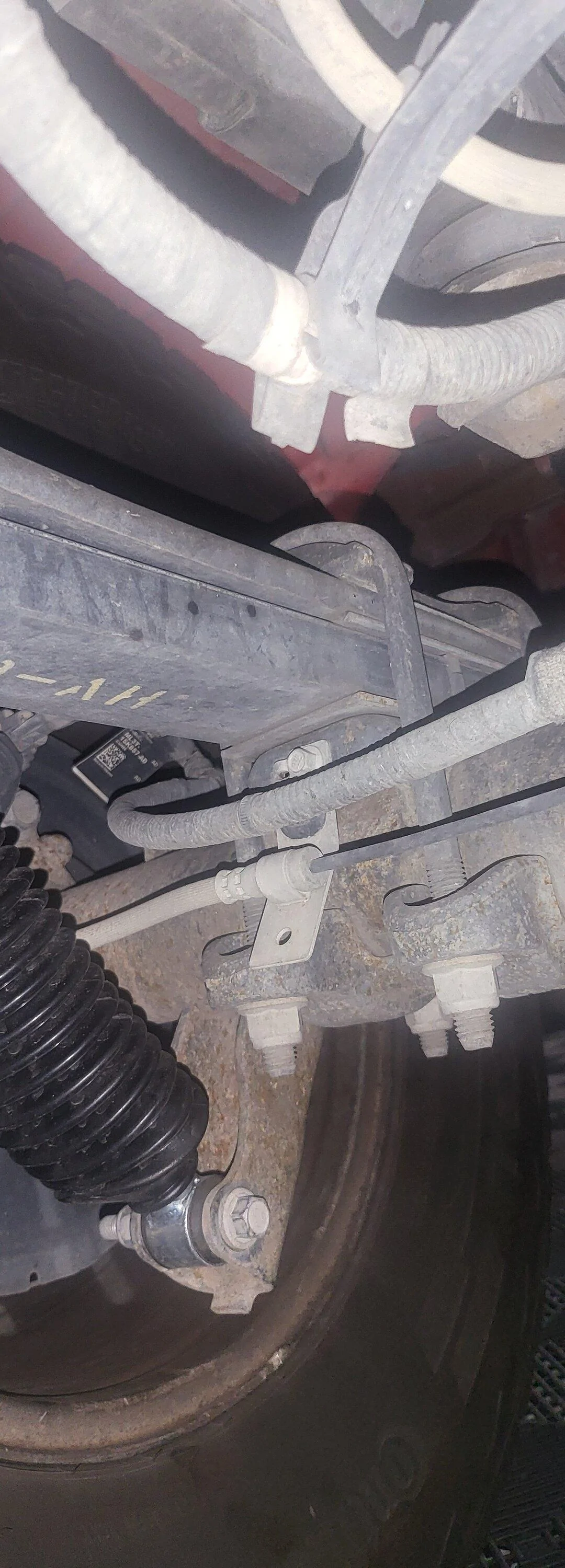 Ford F-150 Am I missing a rear suspension block? 20230331_112712