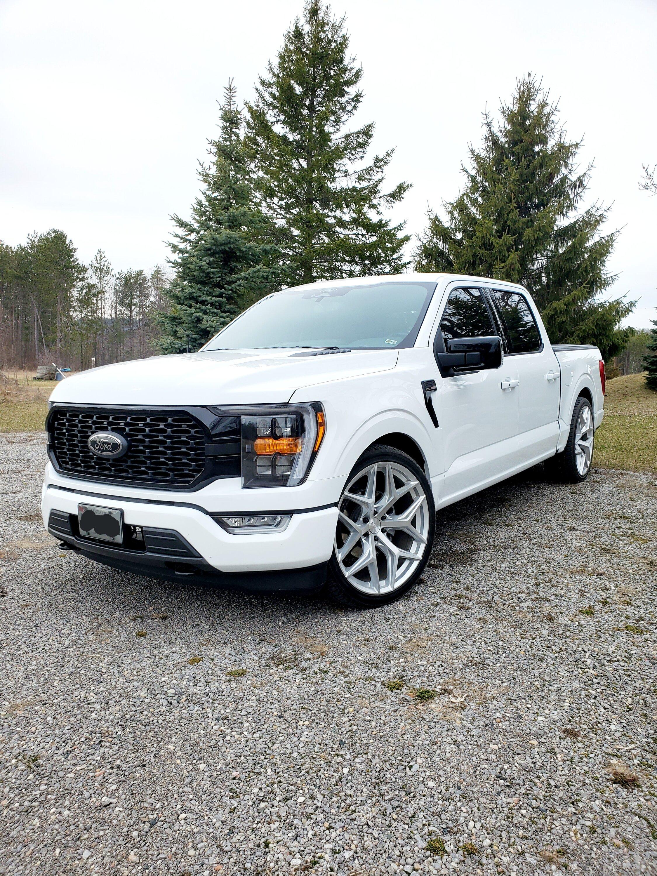 Ford F-150 Anyone swap out a Lariat grille for a STX grille? 20230411_155846