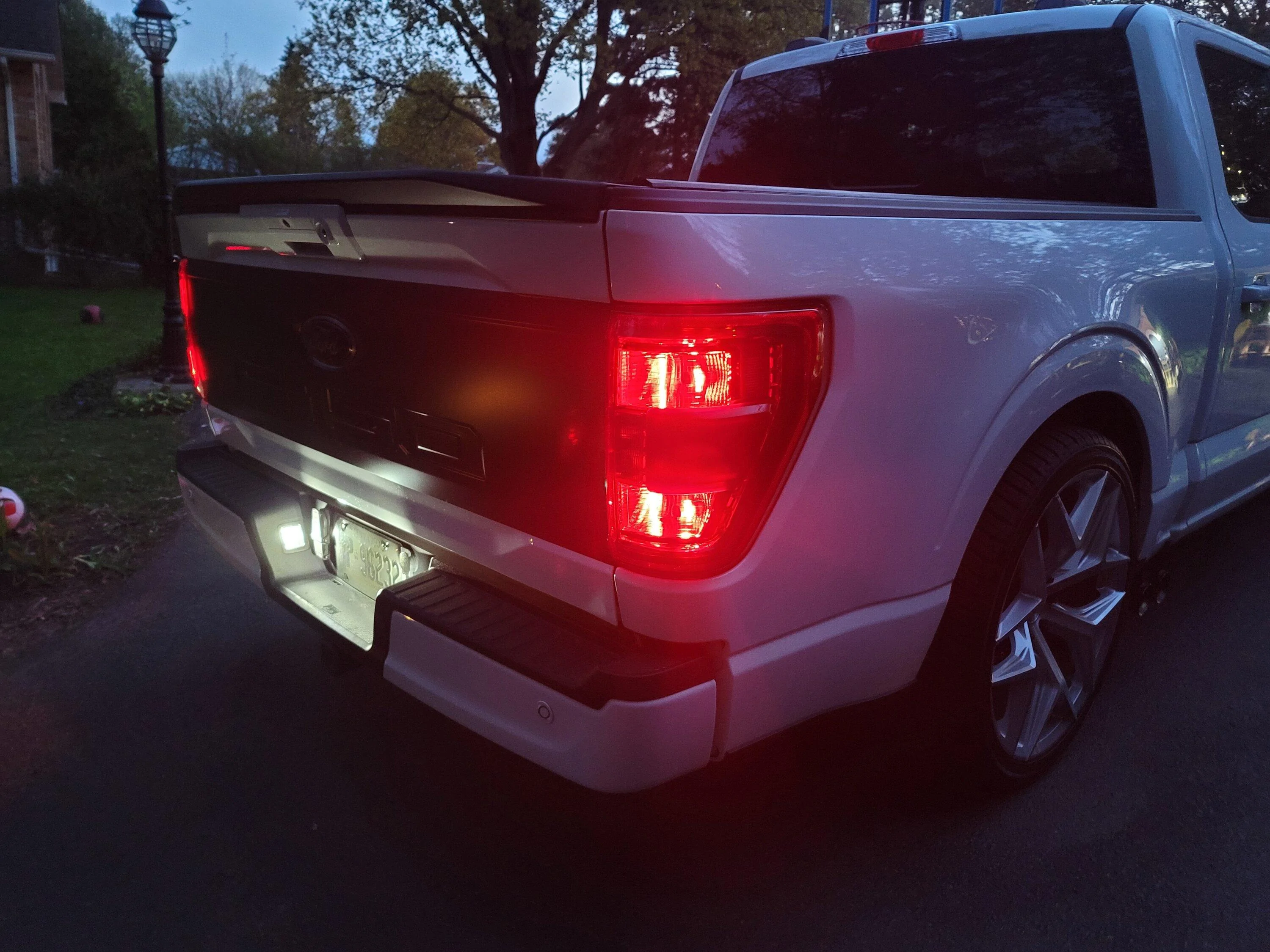 Ford F-150 2022 Black Pack 5.0 Build 20230508_204926