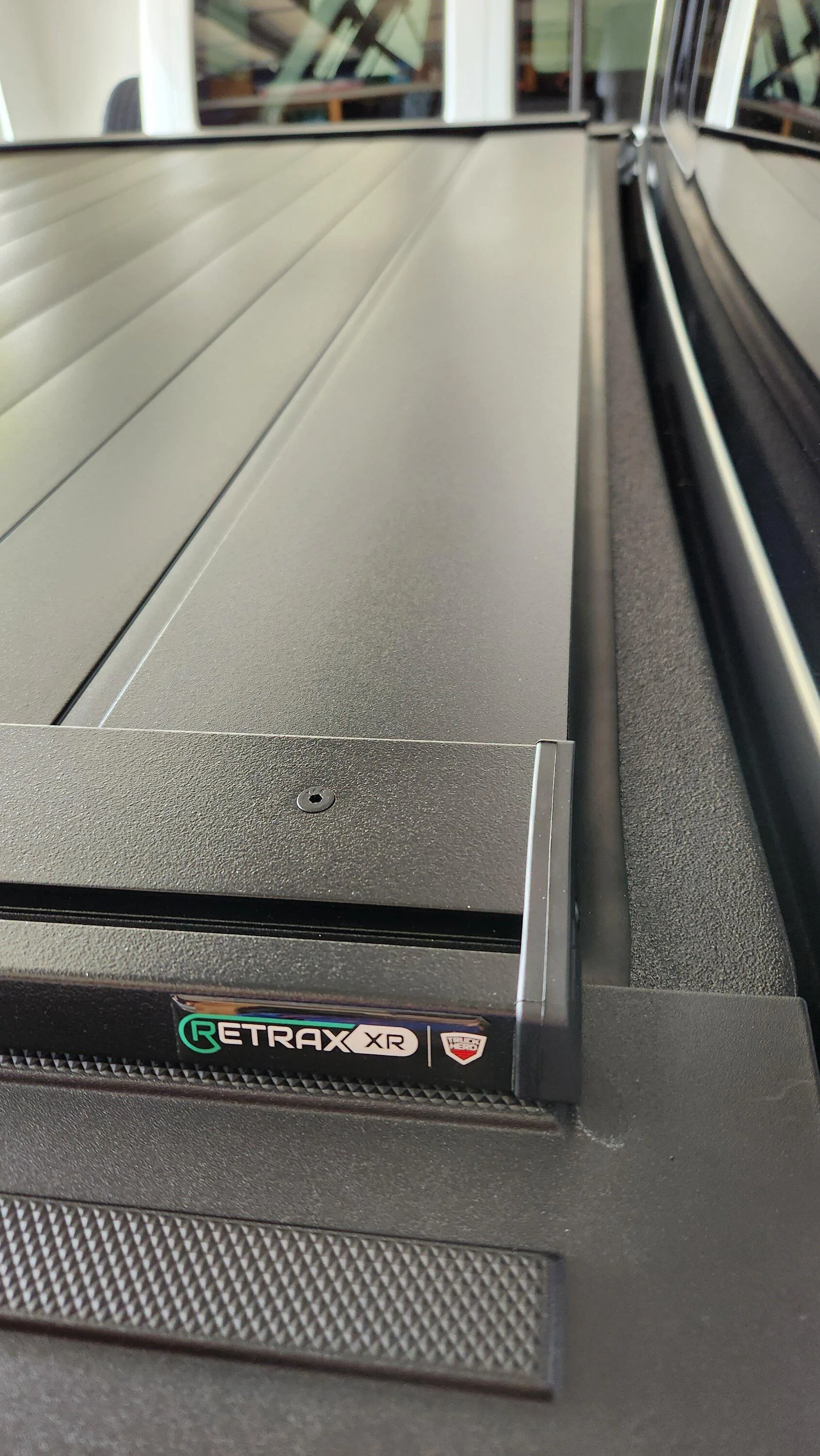 Ford F-150 Retrax Pro XR rubber seal 20230615_112046