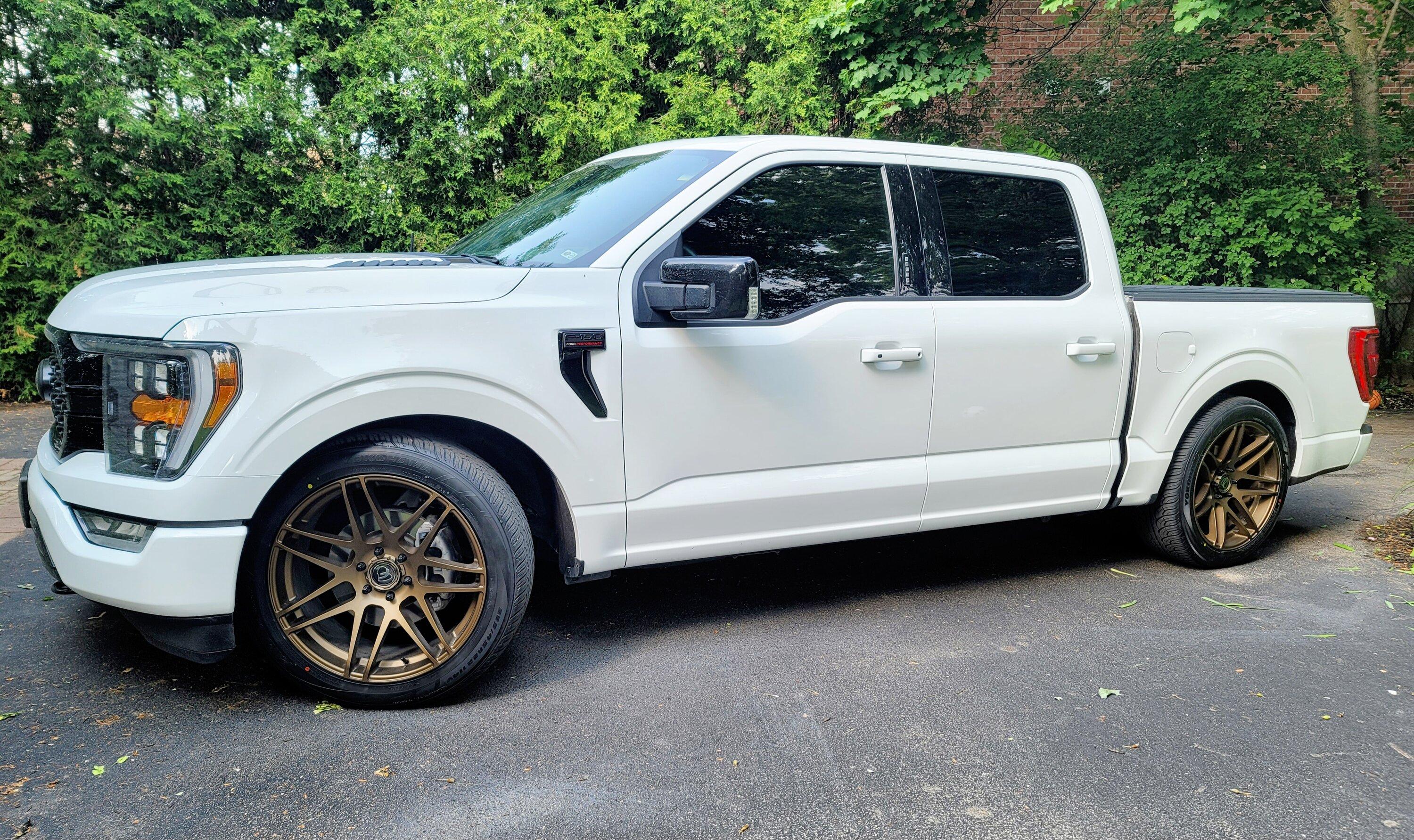 Ford F-150 Tire size for reg cab lowered on 22s 20230616_165654
