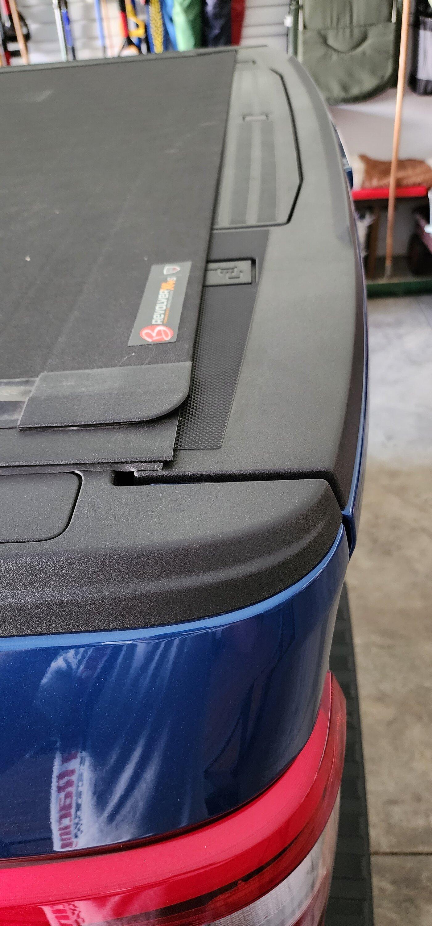 Ford F-150 BAK Revolver X4s Cover Install 20230713_170914