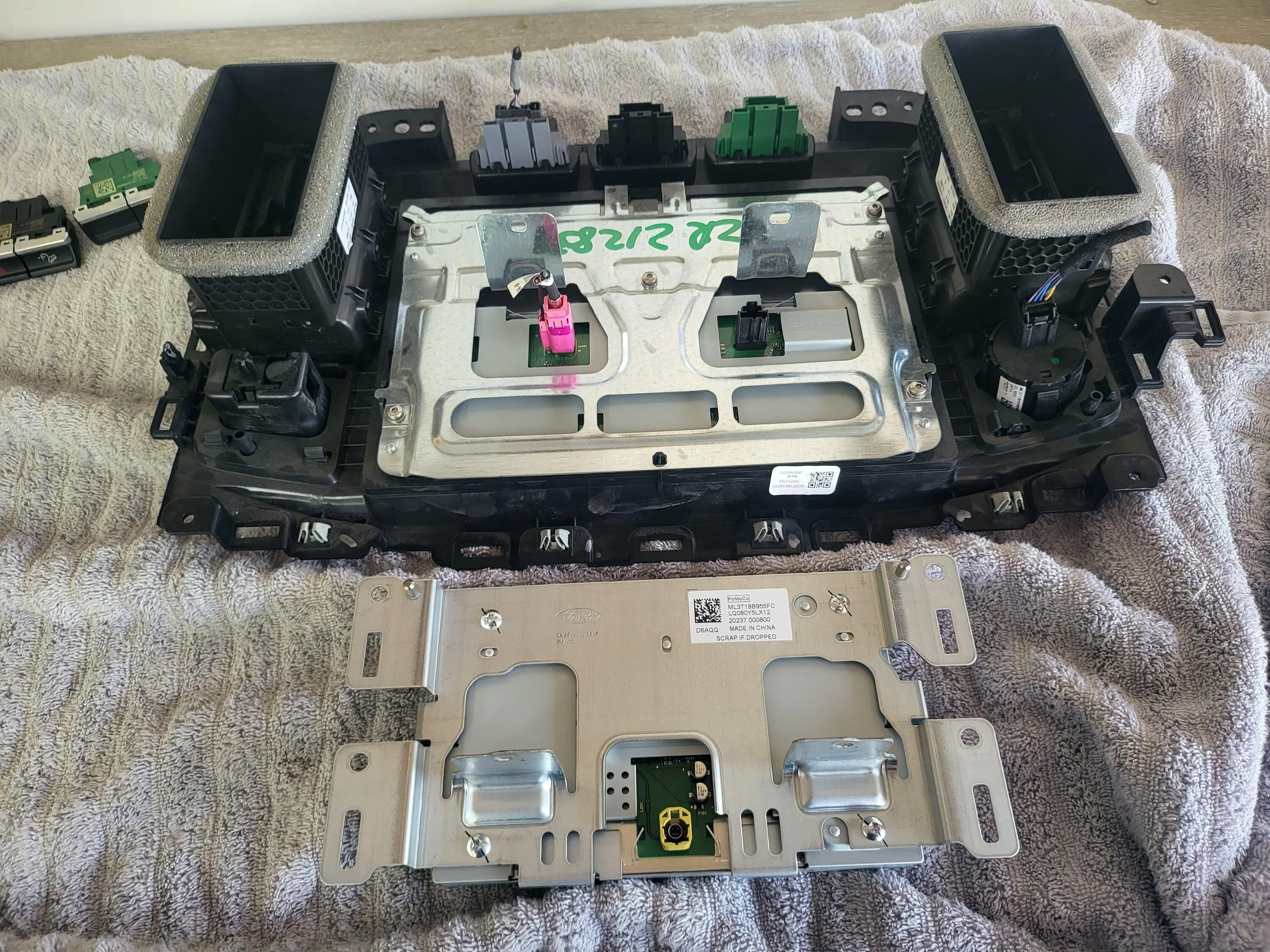 Ford F-150 12inch screen conversion with 8 inch apim 20230713_195821