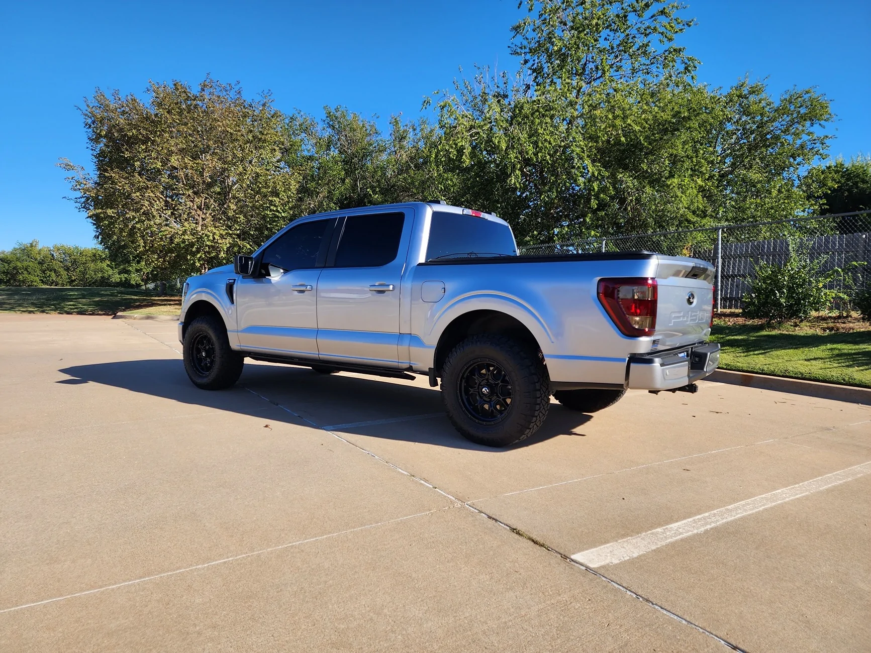 Ford F-150 rims and tires 20231007_163051_resized_1