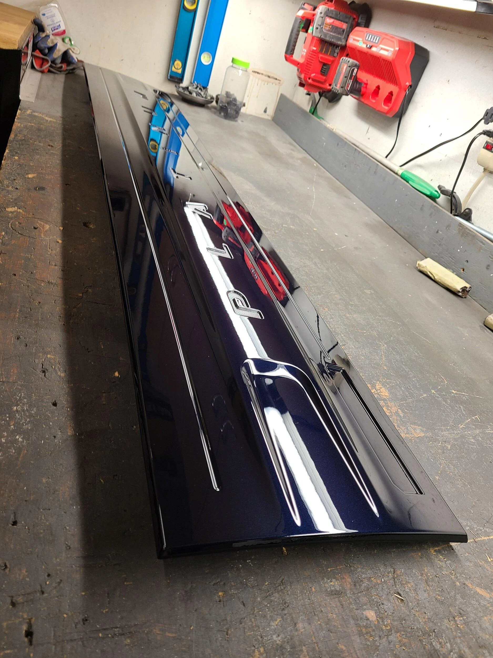 Ford F-150 Platinum Tailgate Plate Wrap 20231008_082309