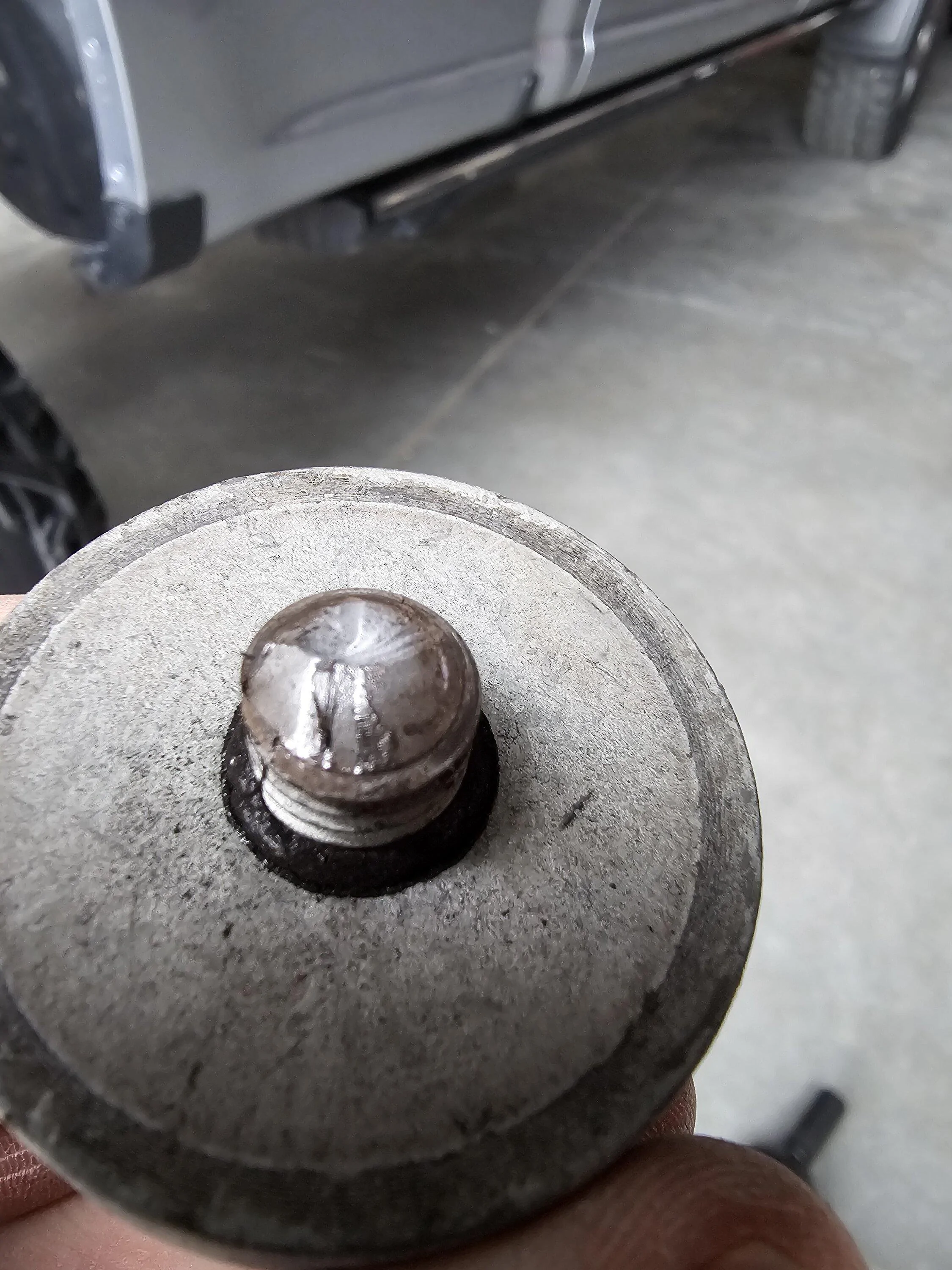 Ford F-150 Another broken Axle bolt 20231216_140016