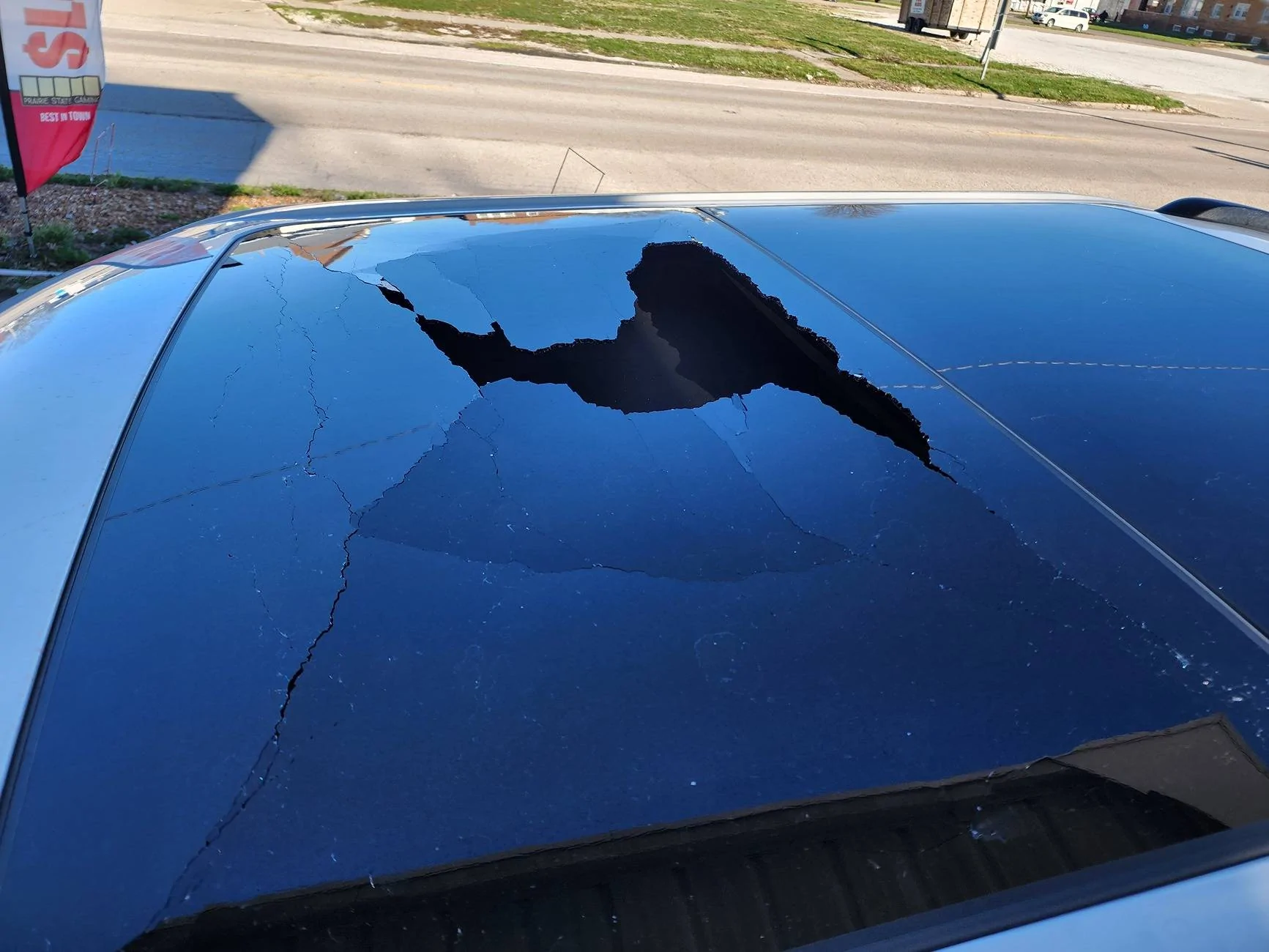 Ford F-150 Moonroof front panel shattered 20240315_165529