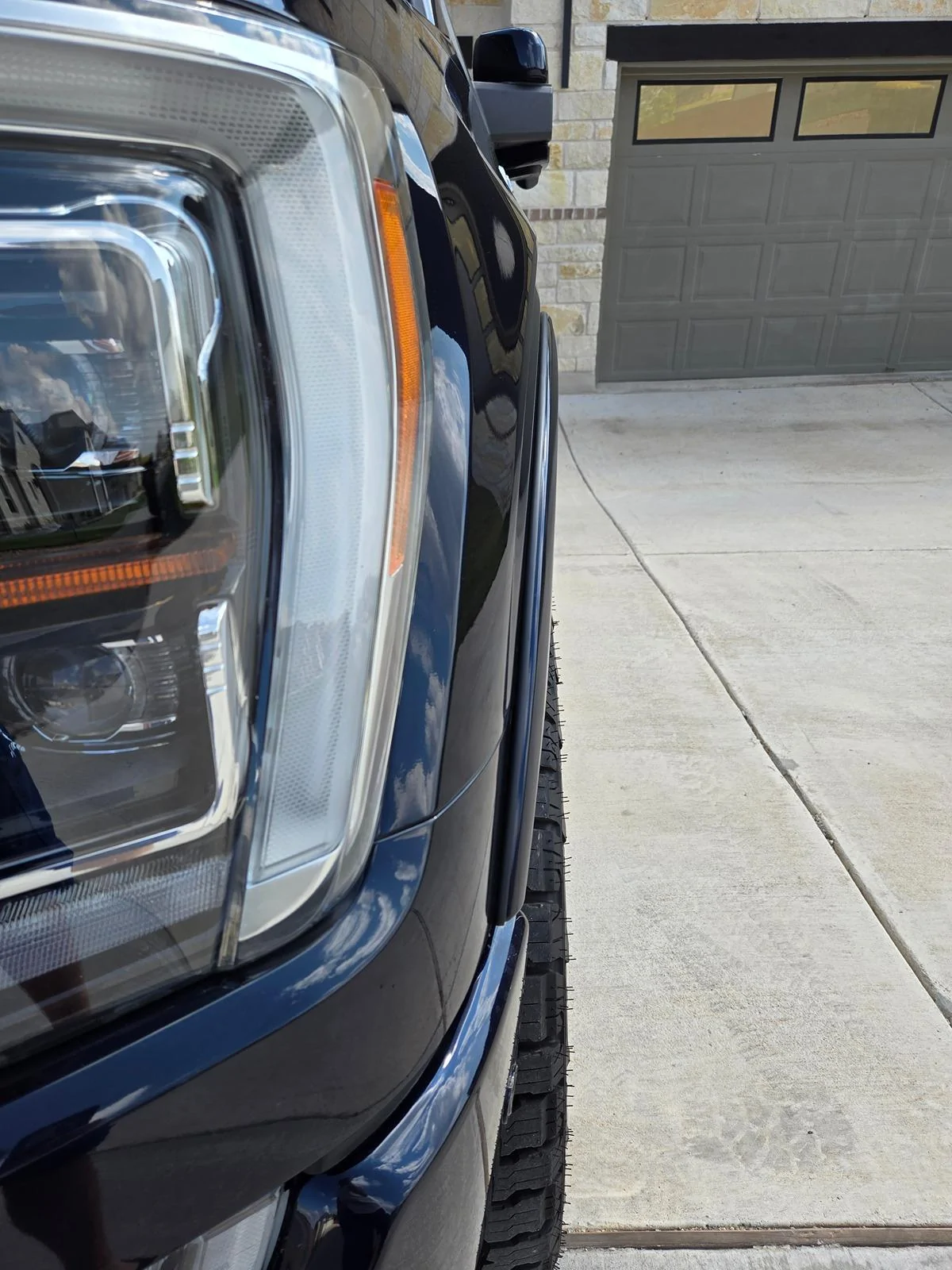 Ford F-150 She's a chunky gal! Certified scales, my F150 weighs 6,660#s with 180# driver and a full fuel tank + some mods. 20240614_101245