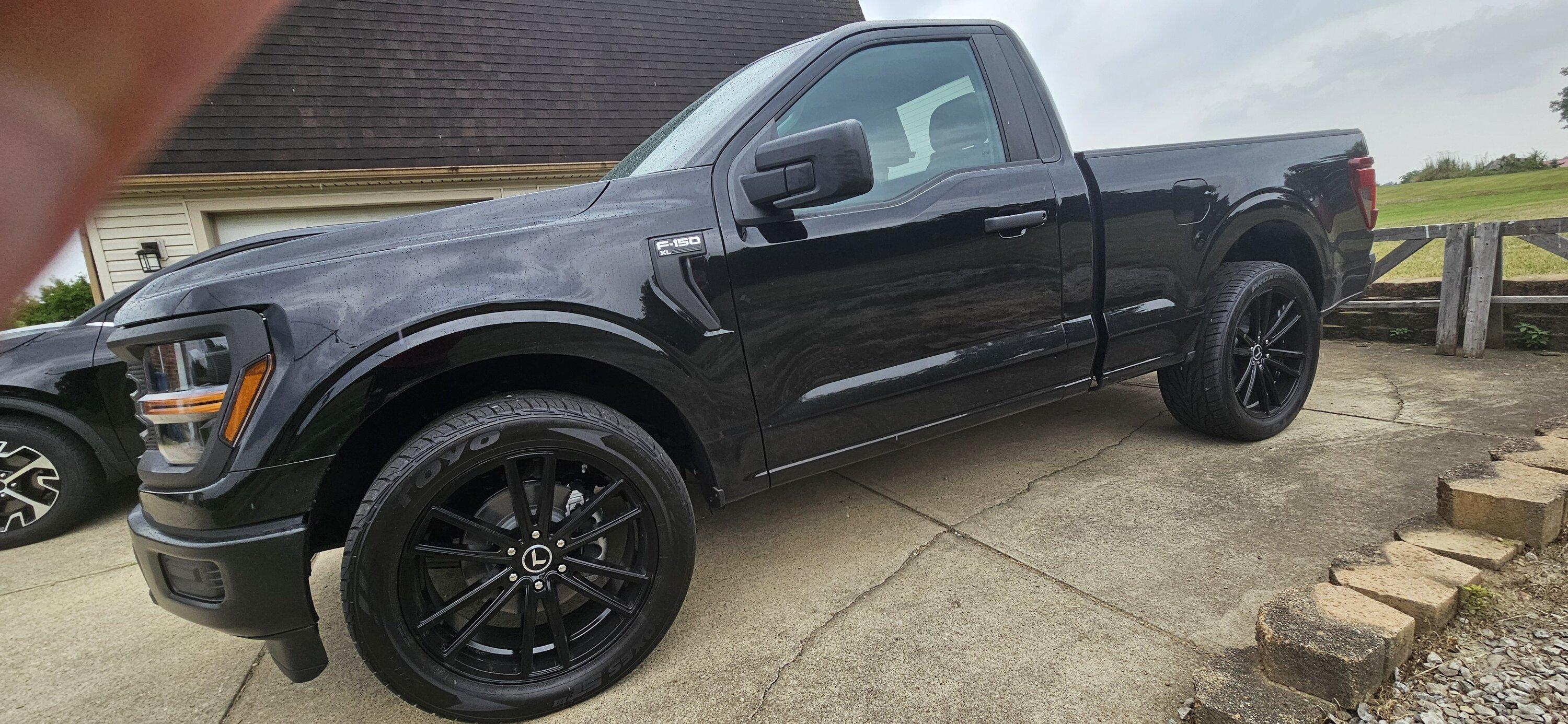 Ford F-150 Agate Black 2024 RCSB build 20240709_134111