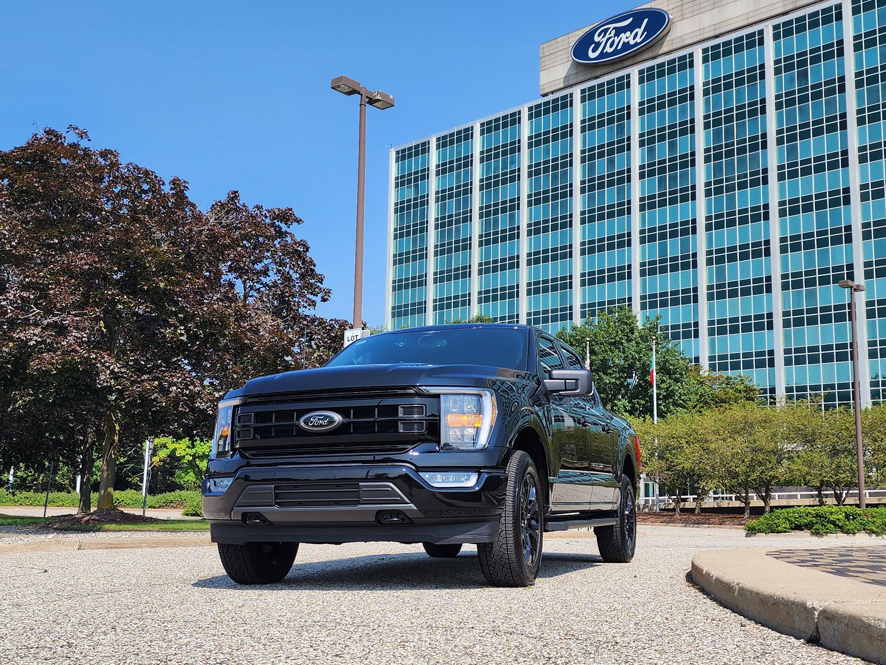 Ford F-150 AGATE BLACK F-150 (2021+) Club 20240803_111600