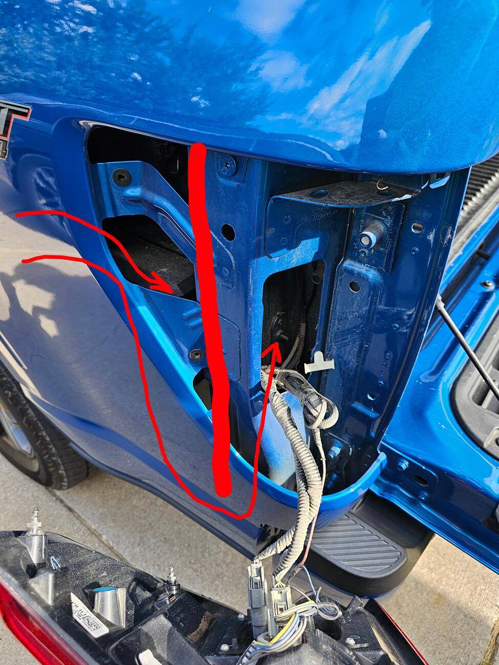 Ford F-150 Bed Cap Install & Wiring Issues 20240809_172157