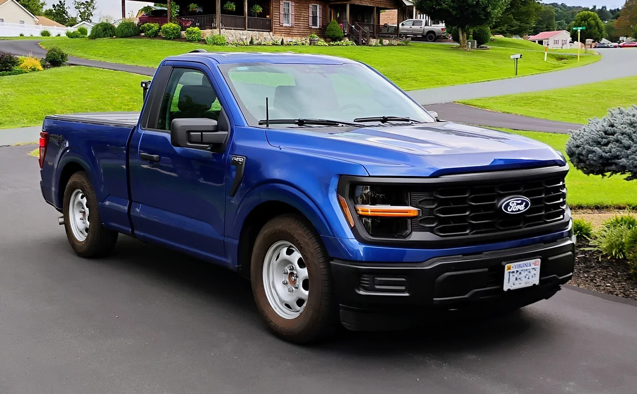 Ford F-150 ATLAS BLUE F-150 (2022+) Club 2025-07-27-17-25-59