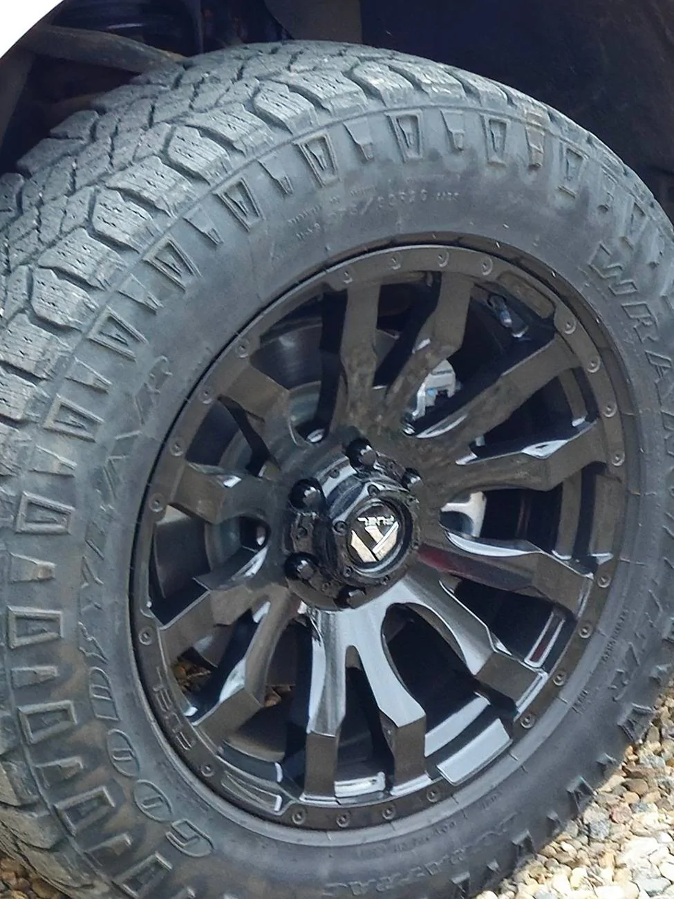 Ford F-150 New wheels 20250419_141317