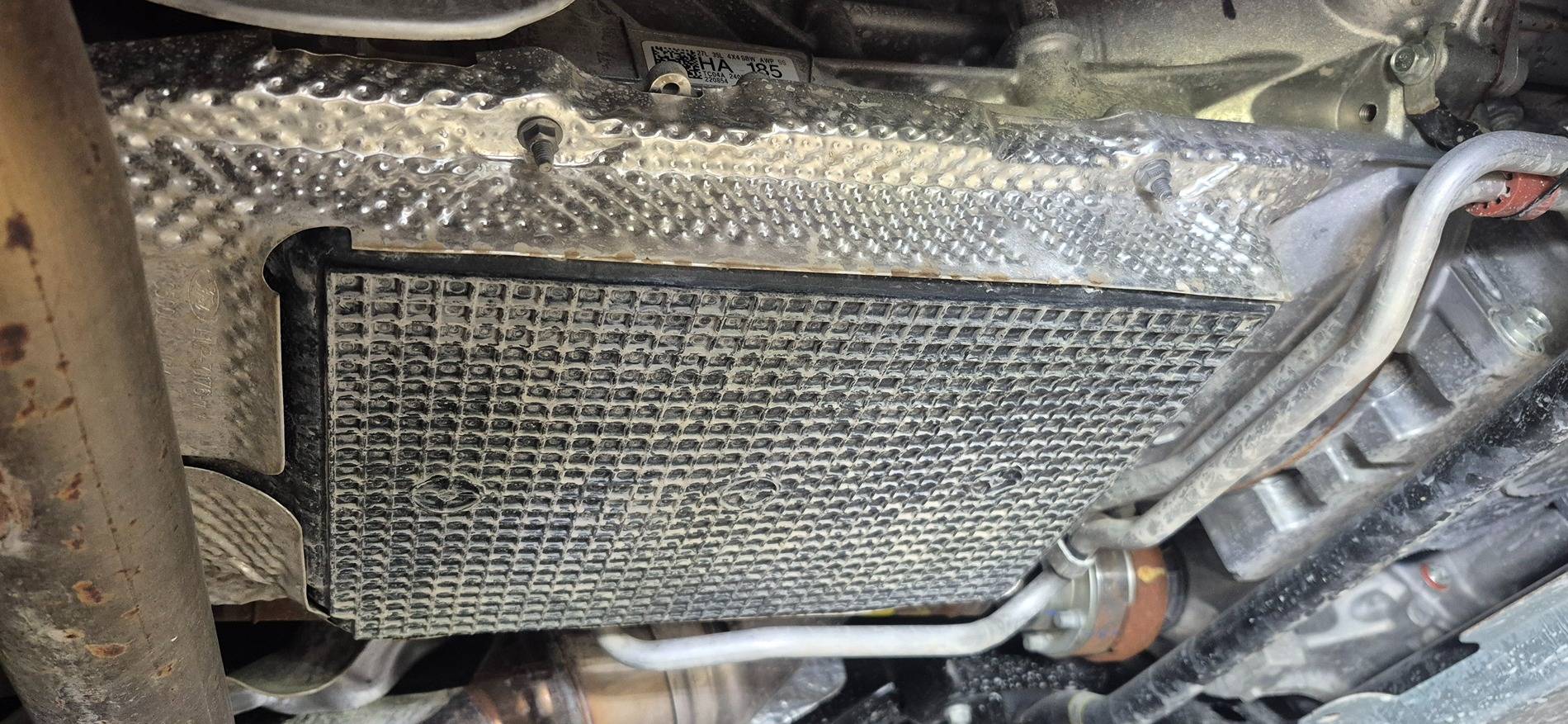 Ford F-150 Rear Hard Felt Cover Broken 20250710_075145