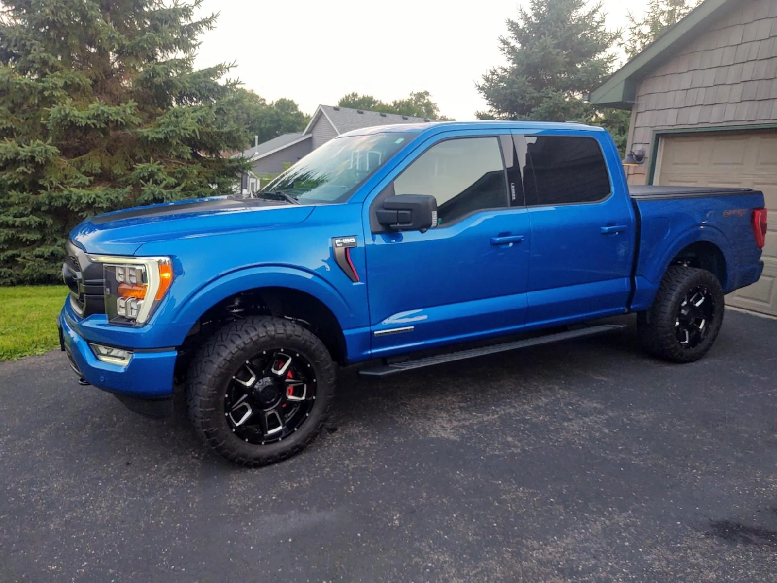 Ford F-150 22x12's on a Level? 21 Truck 1