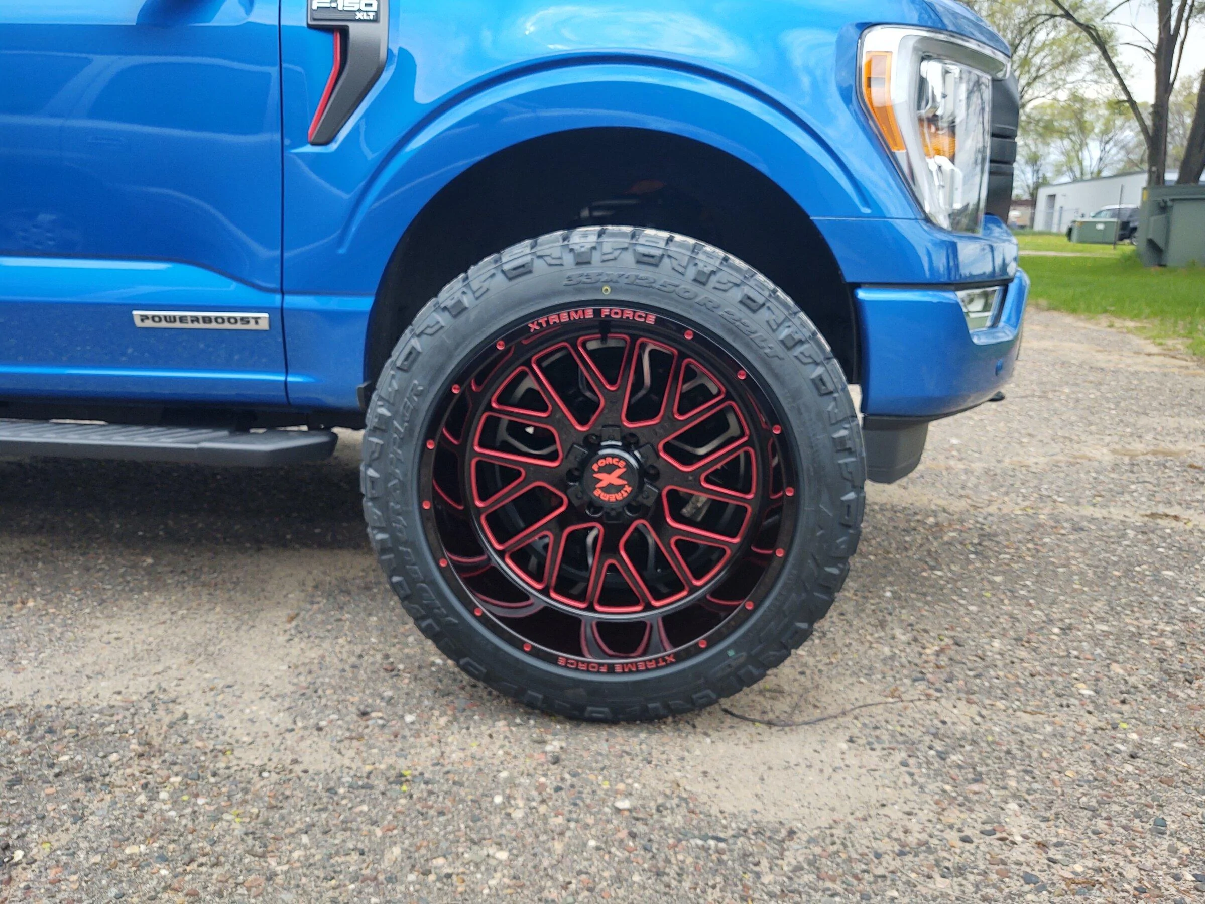 Ford F-150 22x12's on a Level? 21 Truck 8