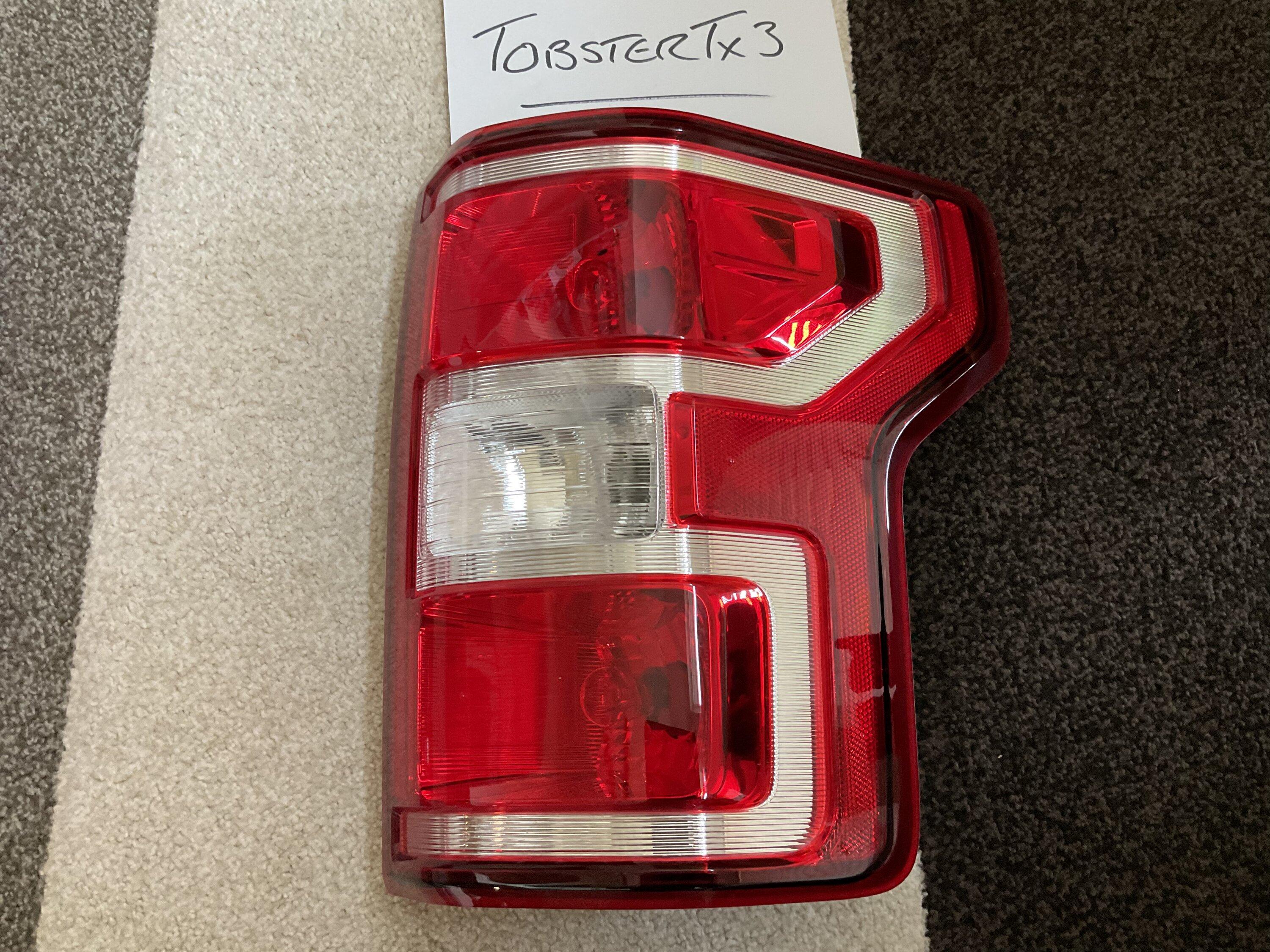 Ford F-150 F150 OEM Taillights 253A3F2B-5EF3-44E2-9D6A-B318C91DC059