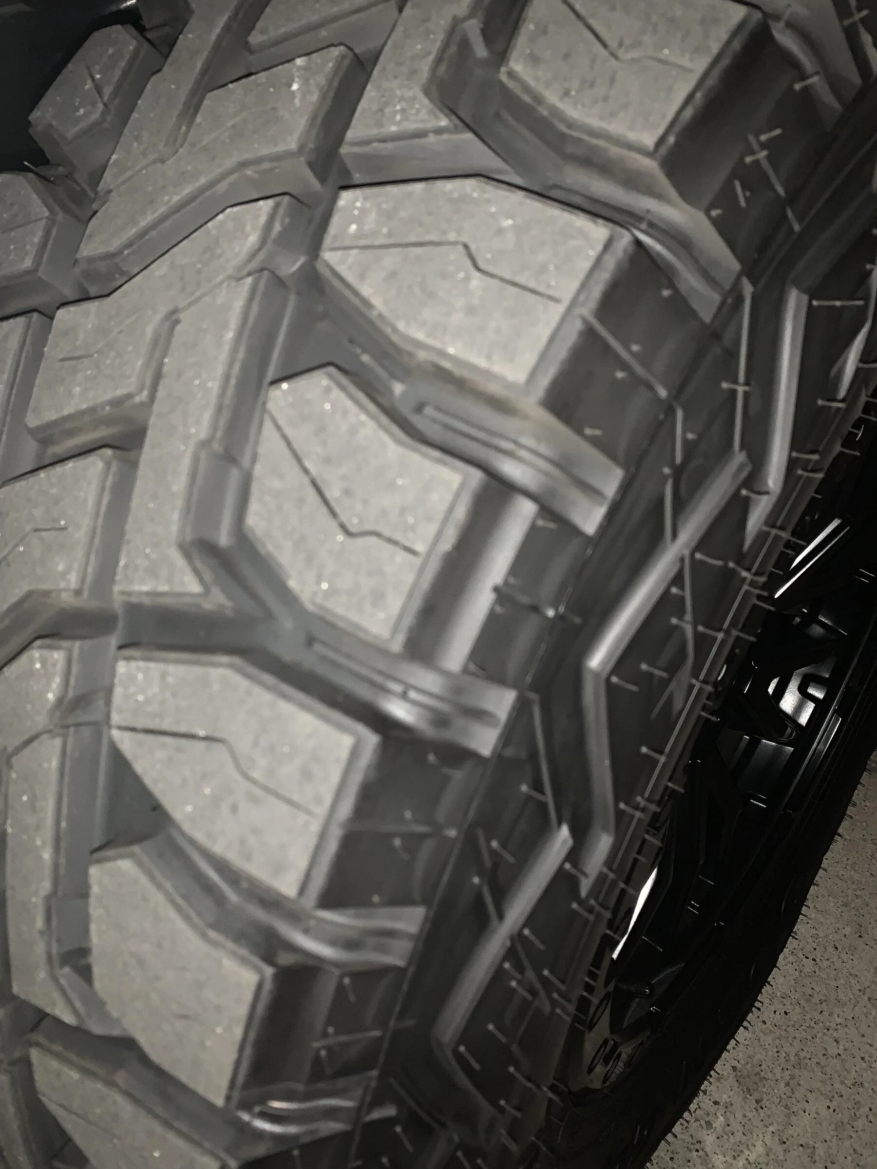 Ford F-150 FS; Toyo Open Country RT 295/70/18 265FF4FD-B2E7-4564-99B9-4615D1357364